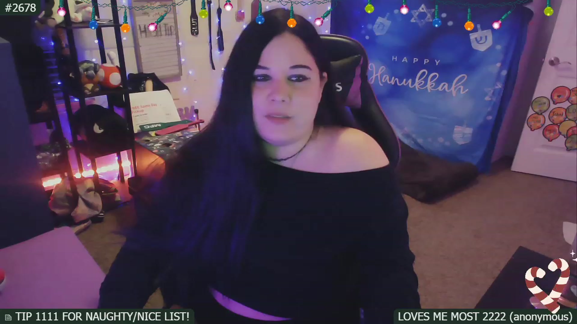 Gallery image thumbnail from SassySarah94's myfreecams stream on, 12/13/2022, 04:41 image 14 of 20