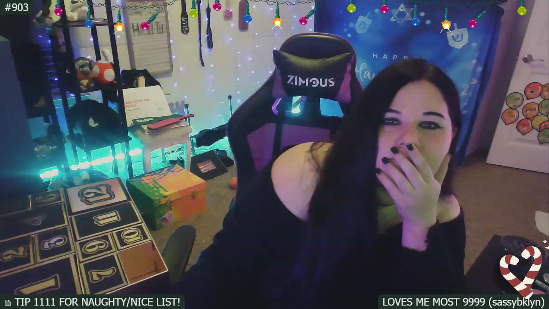 Gallery image thumbnail from SassySarah94's myfreecams stream on, 12/14/2022, 22:46 image 11 of 20