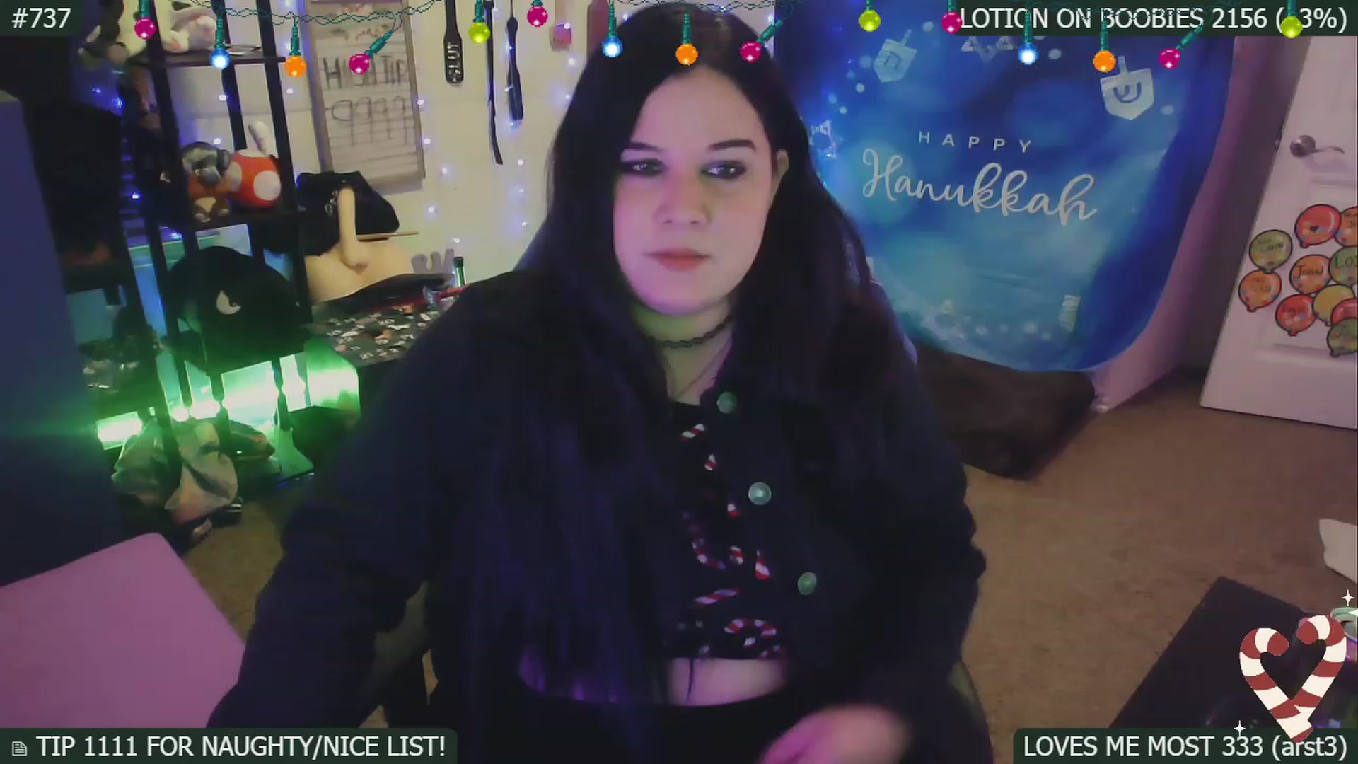 Gallery image thumbnail from SassySarah94's myfreecams stream on, 12/16/2022, 06:15 image 4 of 20