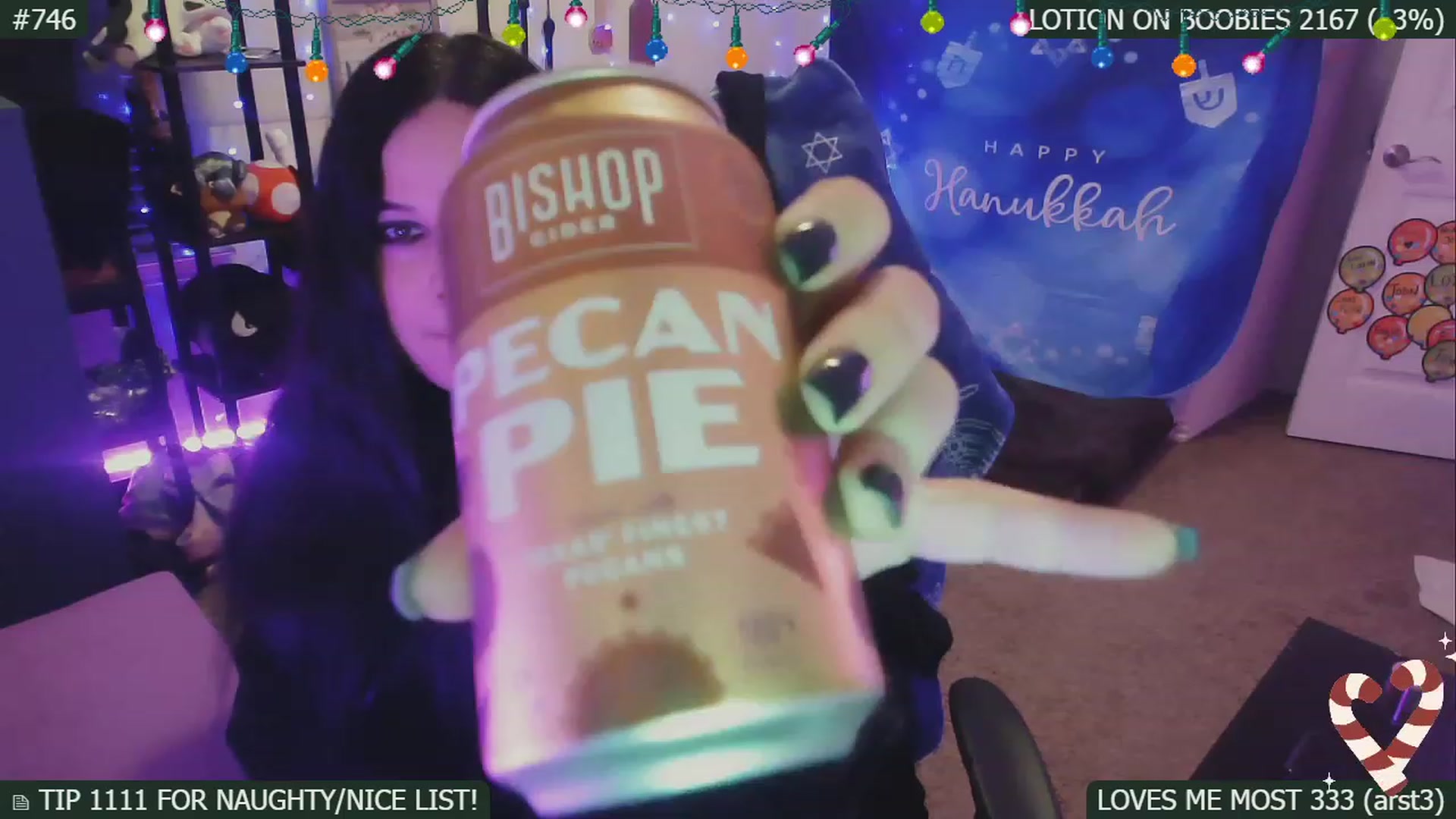 Gallery image thumbnail from SassySarah94's myfreecams stream on, 12/16/2022, 06:15 image 2 of 20