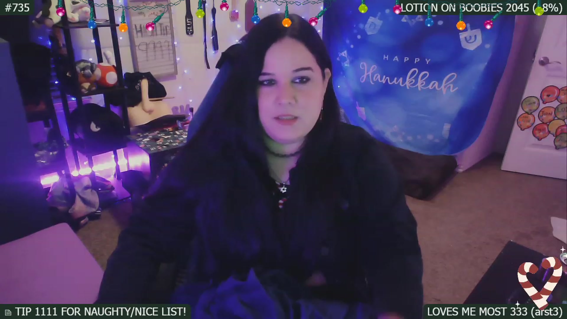Gallery image thumbnail from SassySarah94's myfreecams stream on, 12/16/2022, 06:15 image 5 of 20