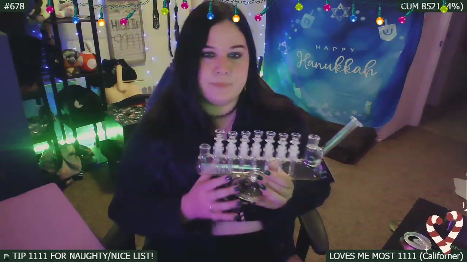 Gallery image thumbnail from SassySarah94's myfreecams stream on, 12/16/2022, 06:15 image 13 of 20