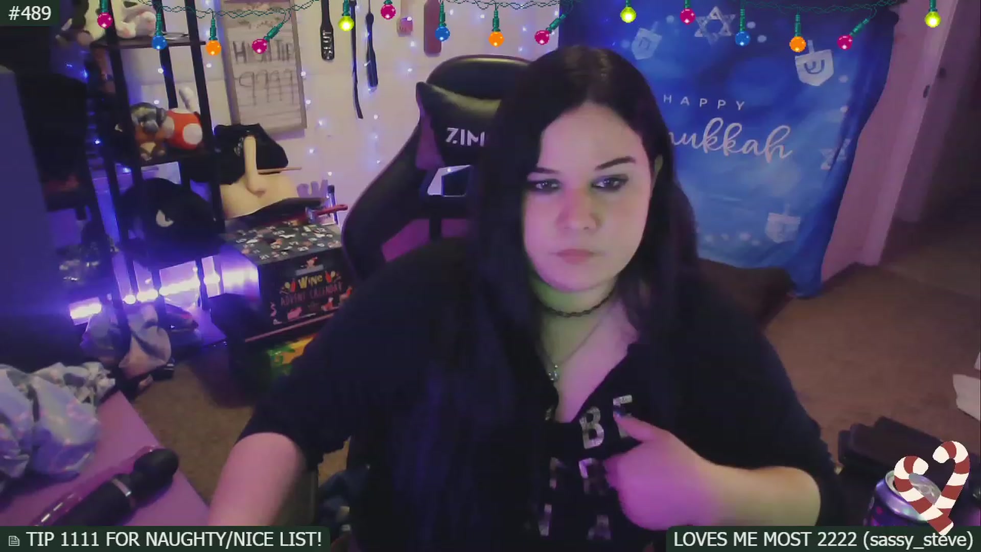 Gallery image thumbnail from SassySarah94's myfreecams stream on, 12/16/2022, 07:09 image 2 of 20