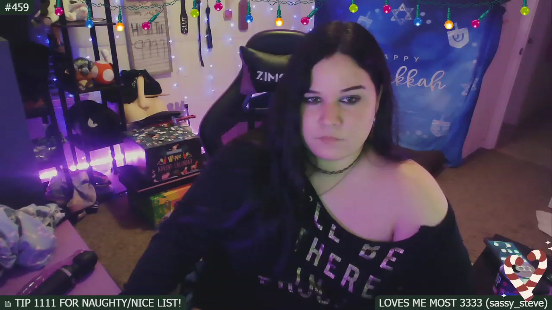Gallery image thumbnail from SassySarah94's myfreecams stream on, 12/16/2022, 07:09 image 16 of 20