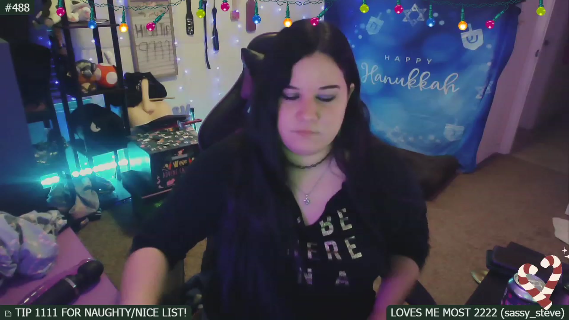 Gallery image thumbnail from SassySarah94's myfreecams stream on, 12/16/2022, 07:09 image 3 of 20