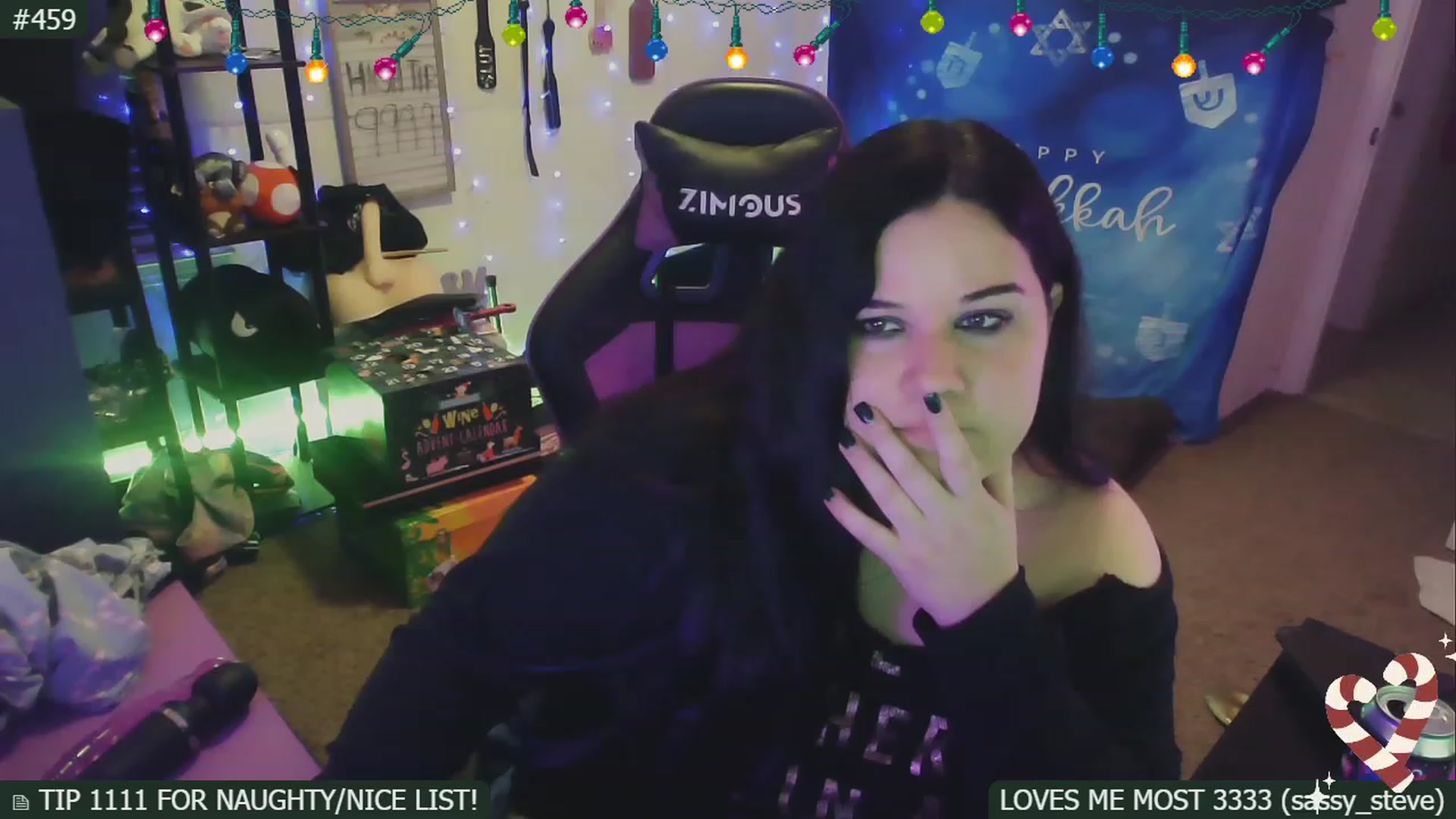 Gallery image thumbnail from SassySarah94's myfreecams stream on, 12/16/2022, 07:09 image 19 of 20