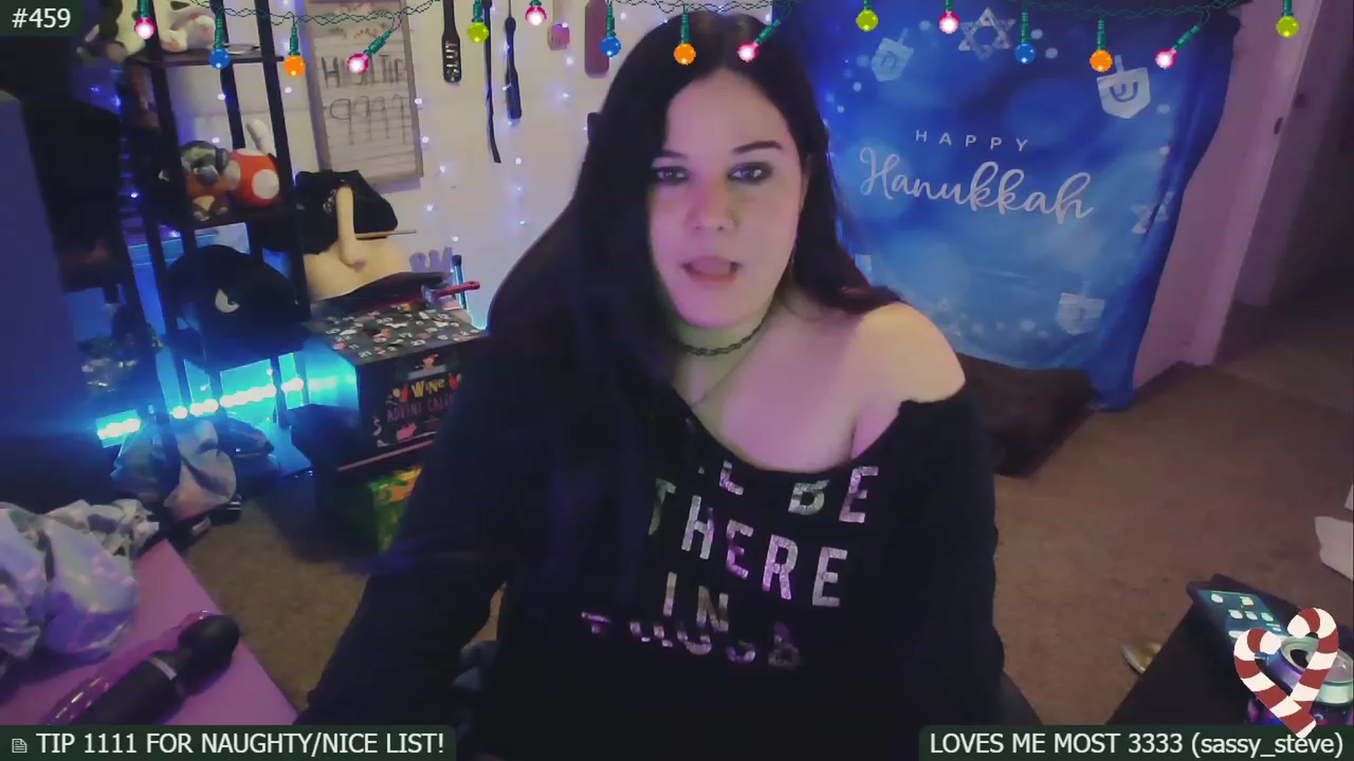Gallery image thumbnail from SassySarah94's myfreecams stream on, 12/16/2022, 07:09 image 17 of 20