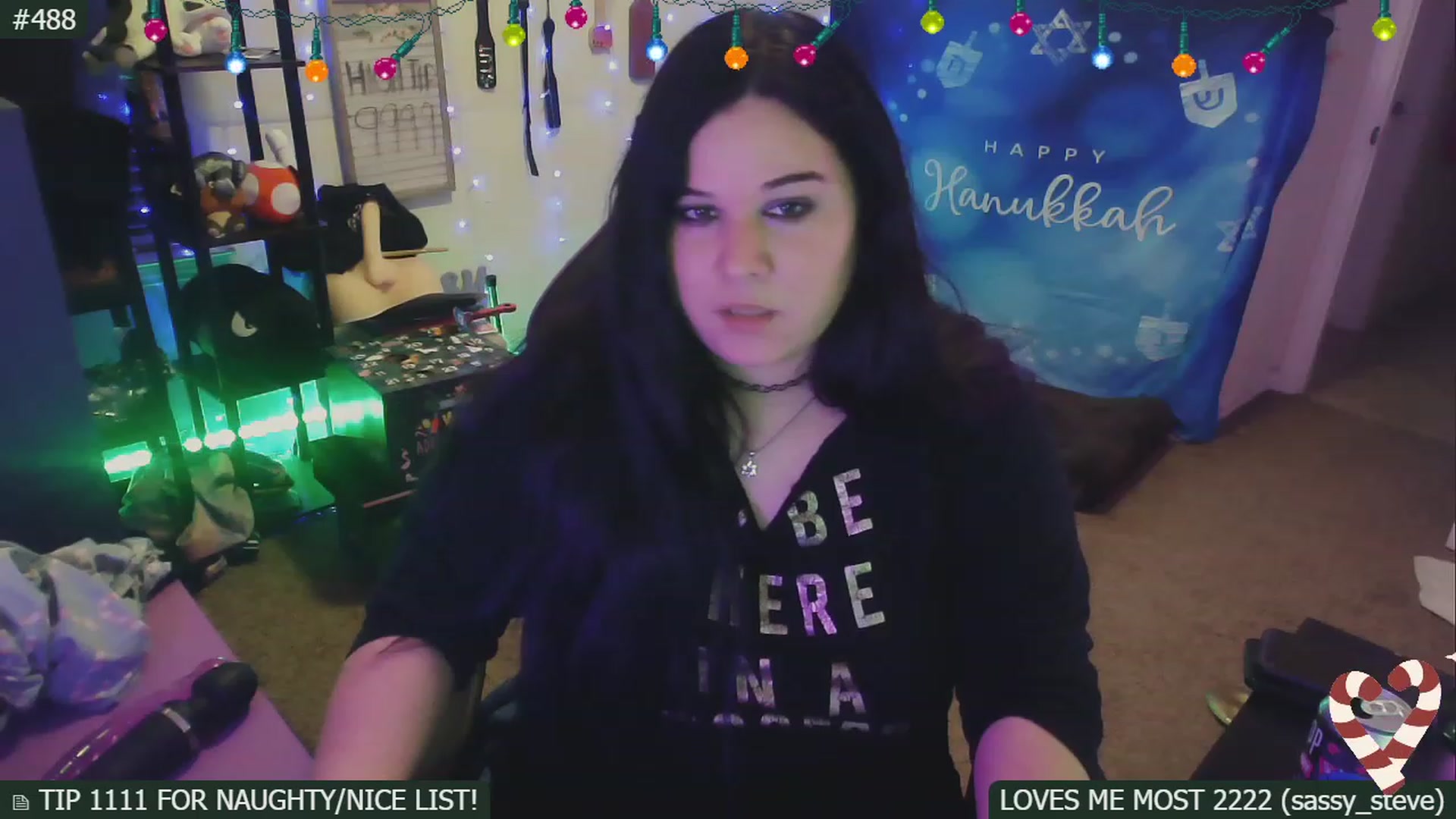Gallery image thumbnail from SassySarah94's myfreecams stream on, 12/16/2022, 07:09 image 5 of 20