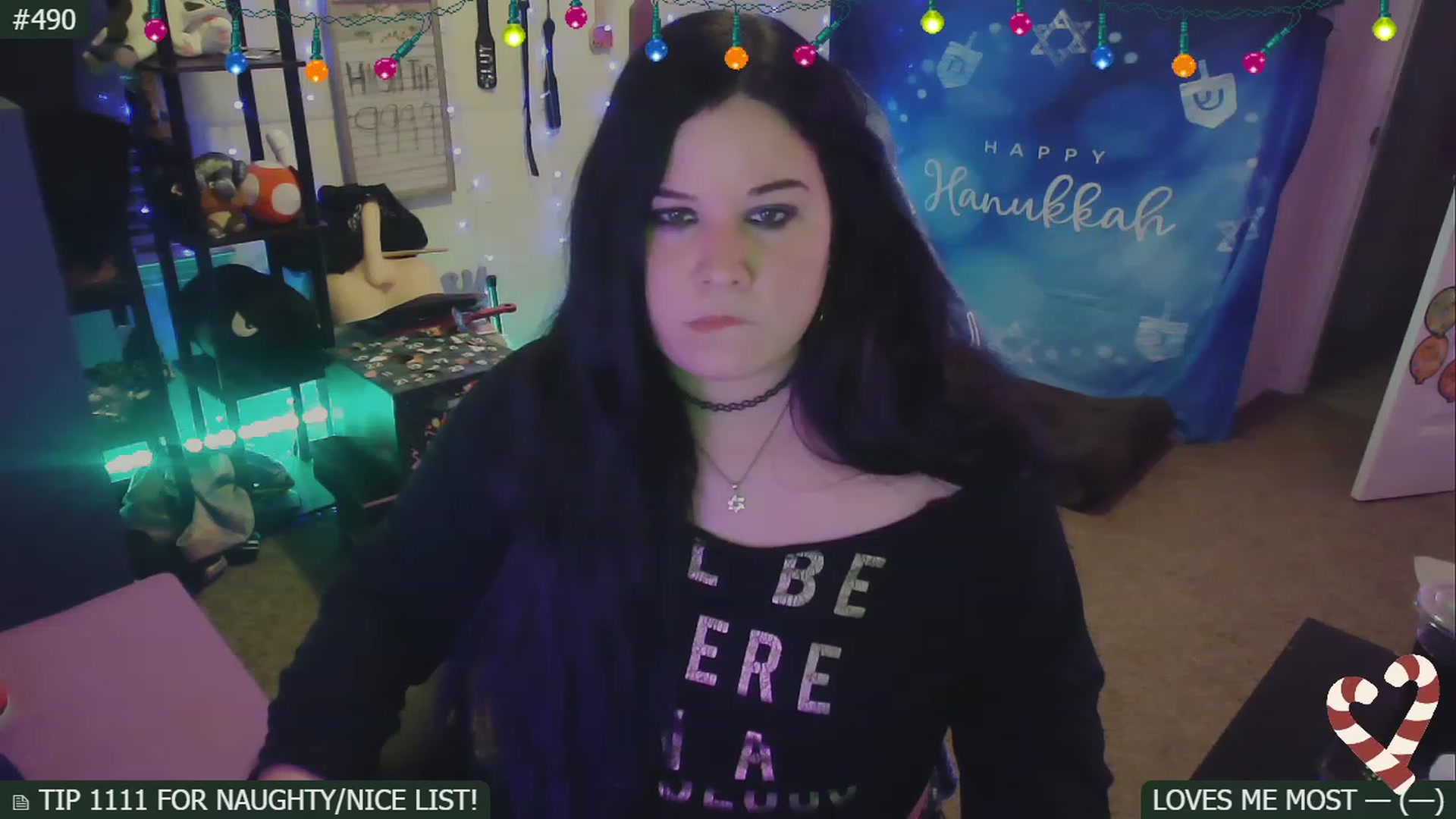 Gallery image thumbnail from SassySarah94's myfreecams stream on, 12/17/2022, 04:52 image 18 of 20