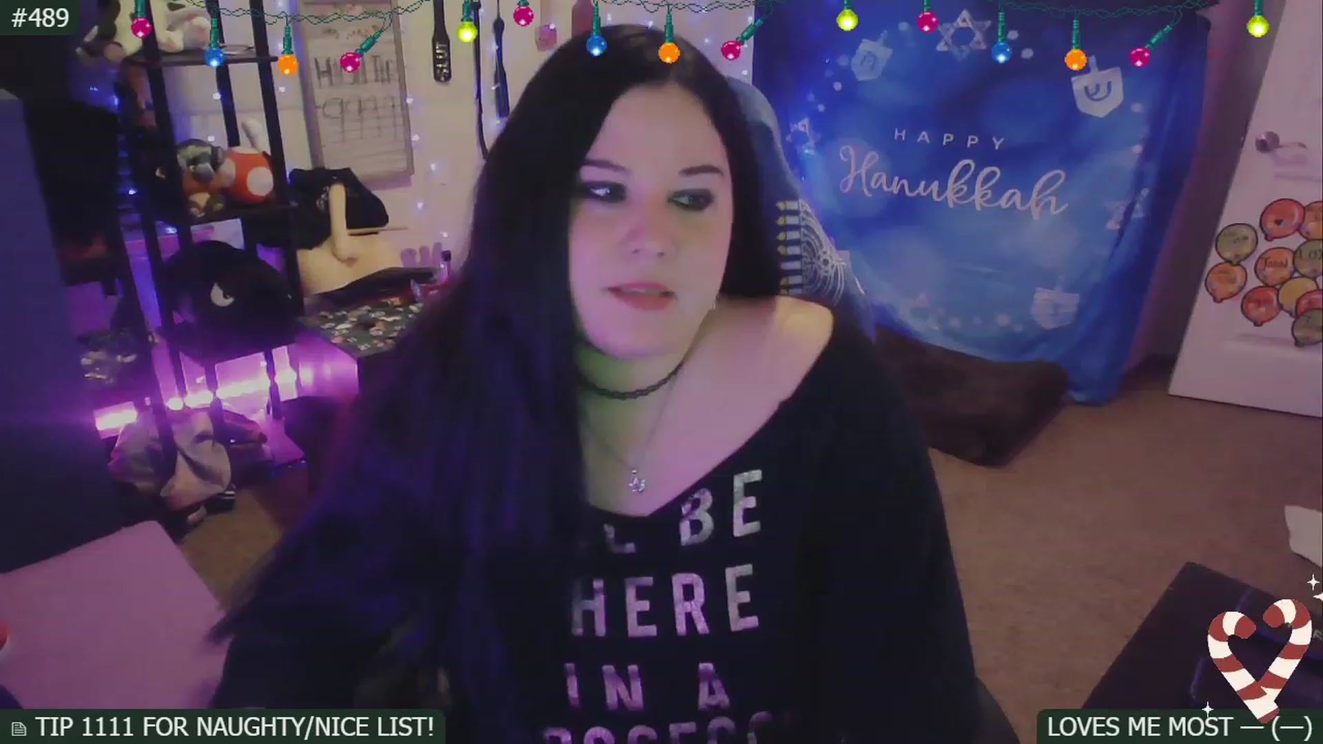 Gallery image thumbnail from SassySarah94's myfreecams stream on, 12/17/2022, 04:52 image 2 of 20