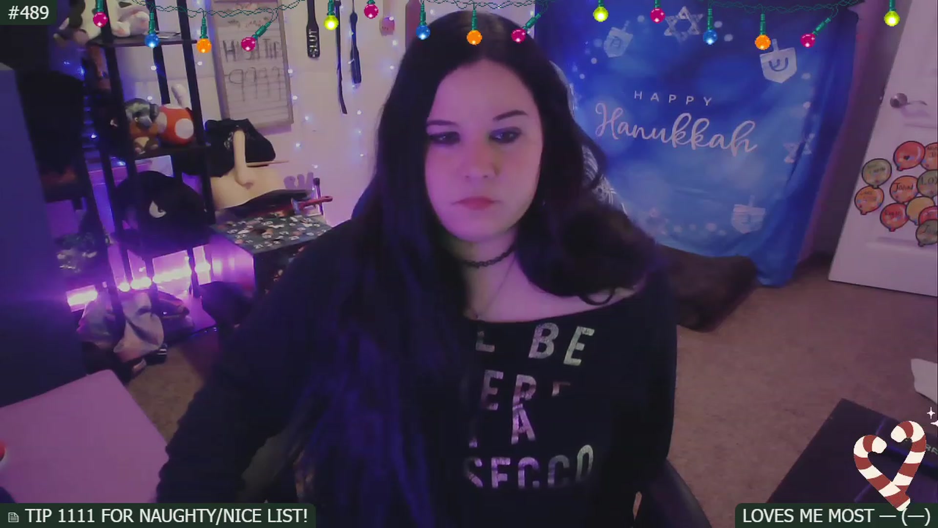 Gallery image thumbnail from SassySarah94's myfreecams stream on, 12/17/2022, 04:52 image 4 of 20