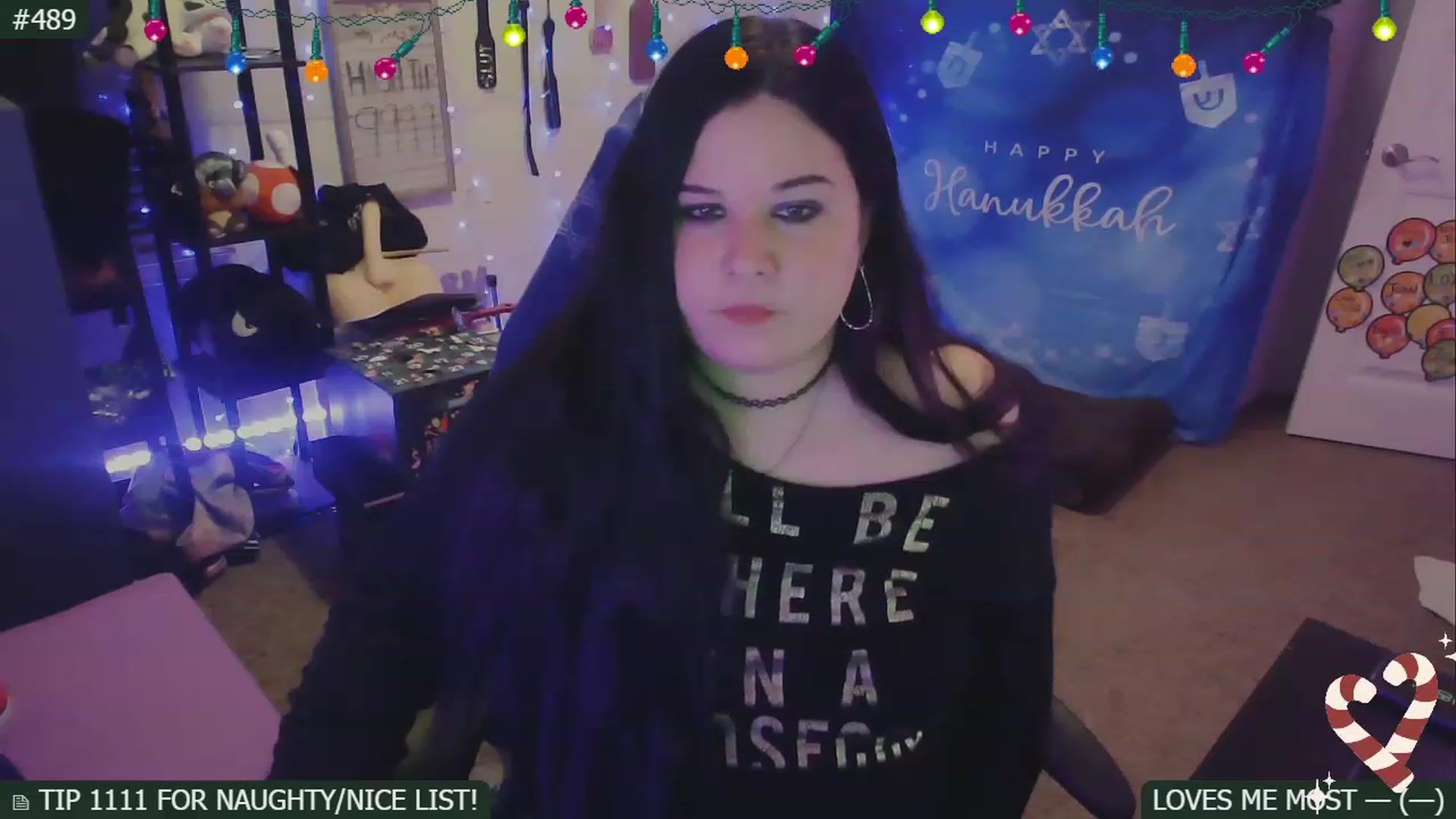 Gallery image thumbnail from SassySarah94's myfreecams stream on, 12/17/2022, 04:52 image 5 of 20