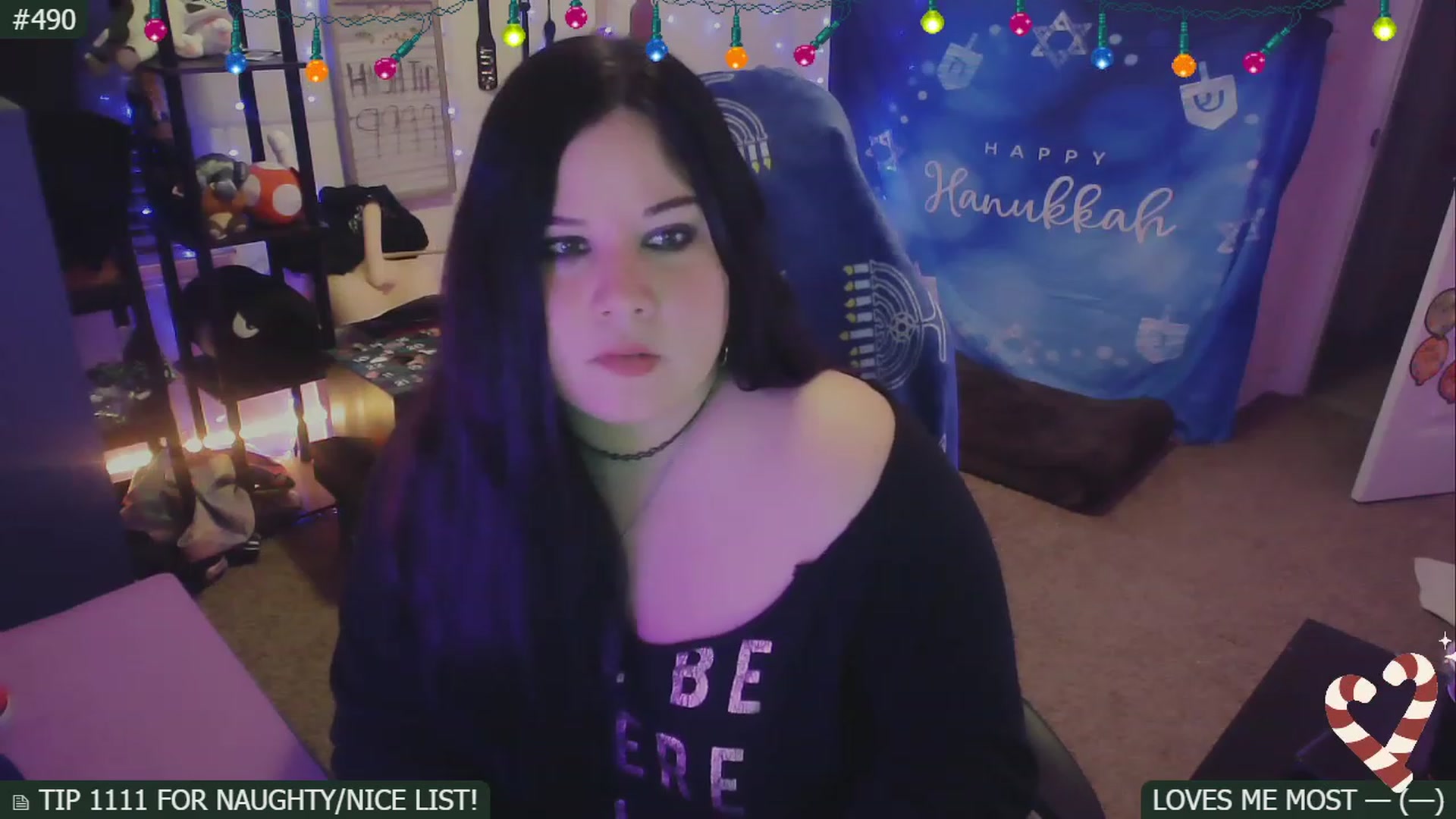 Gallery image thumbnail from SassySarah94's myfreecams stream on, 12/17/2022, 04:52 image 14 of 20
