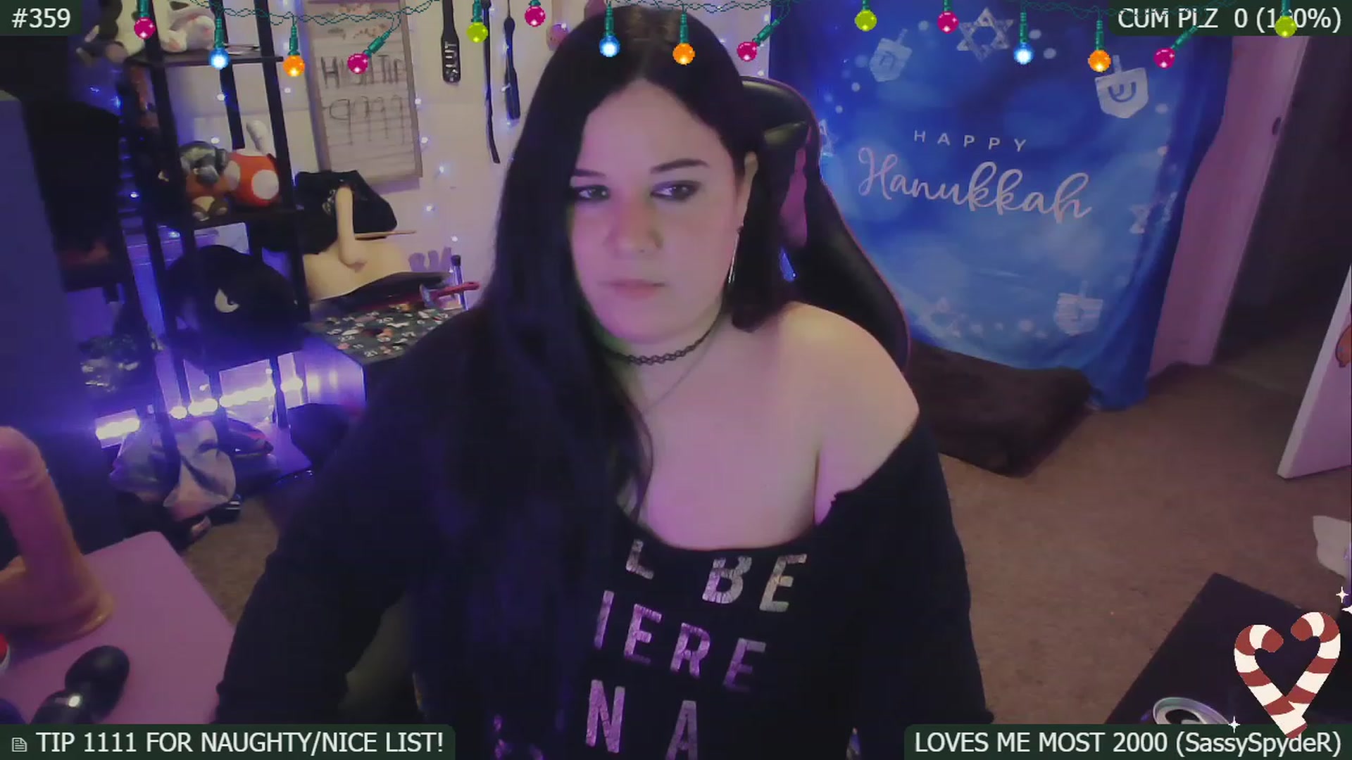 Gallery image thumbnail from SassySarah94's myfreecams stream on, 12/17/2022, 07:06 image 2 of 20