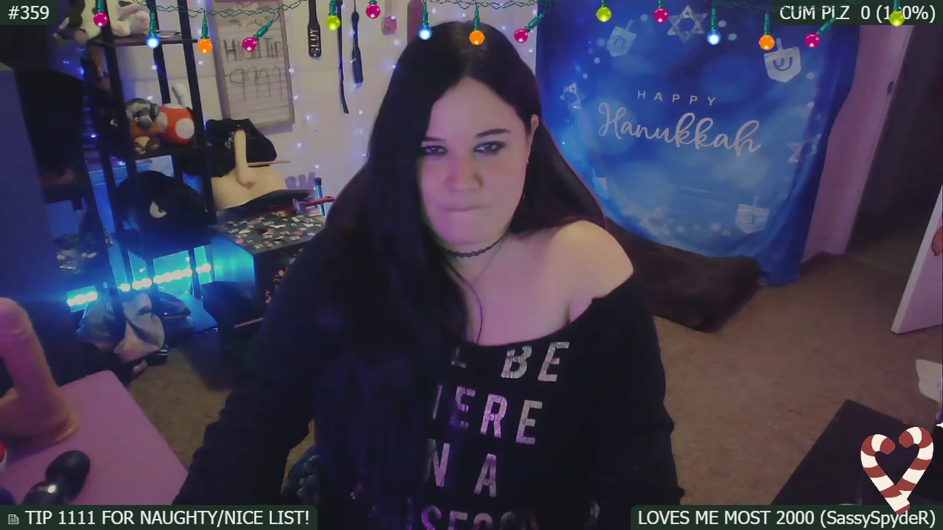 Gallery image thumbnail from SassySarah94's myfreecams stream on, 12/17/2022, 07:06 image 8 of 20
