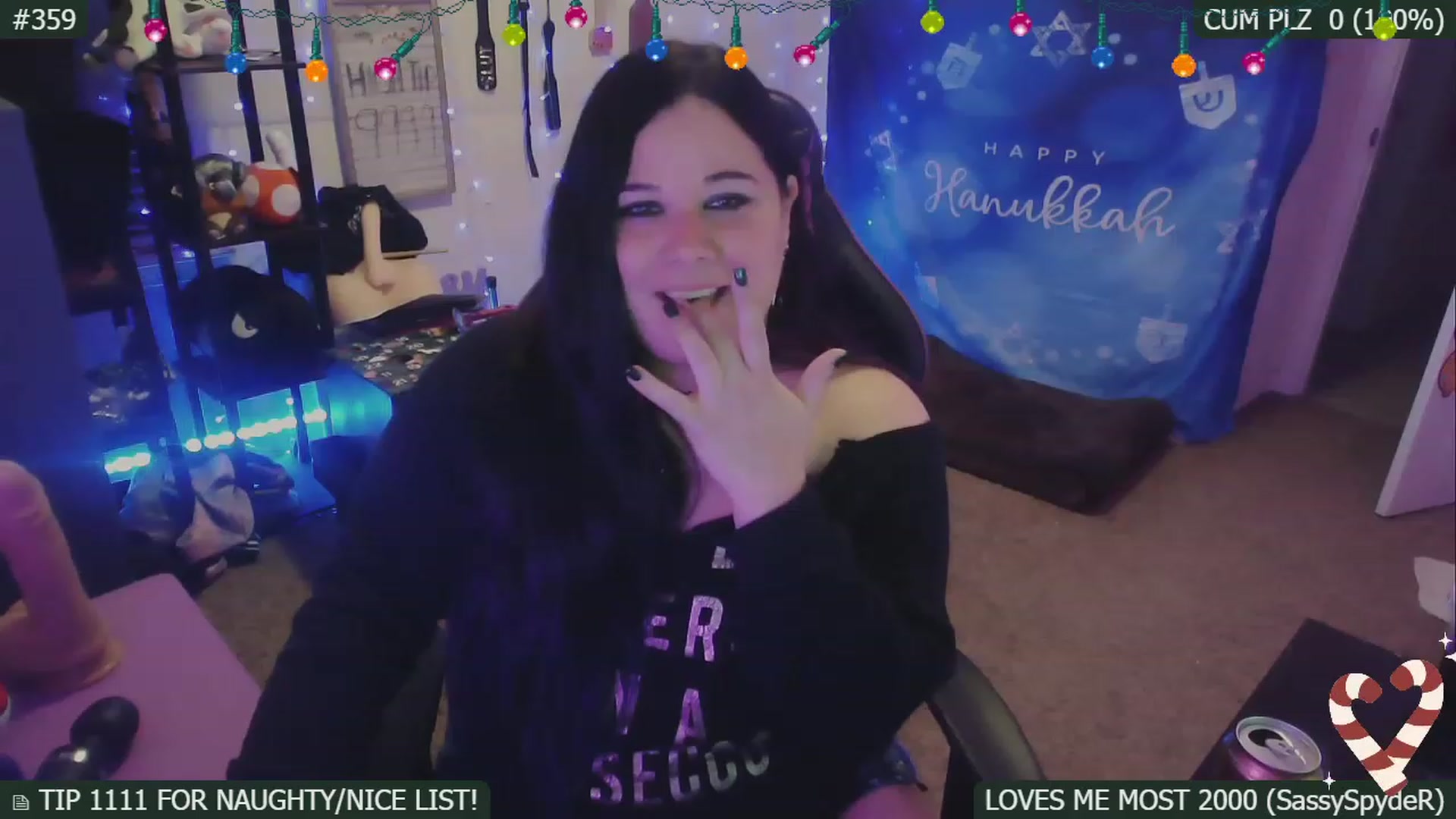 Gallery image thumbnail from SassySarah94's myfreecams stream on, 12/17/2022, 07:06 image 7 of 20
