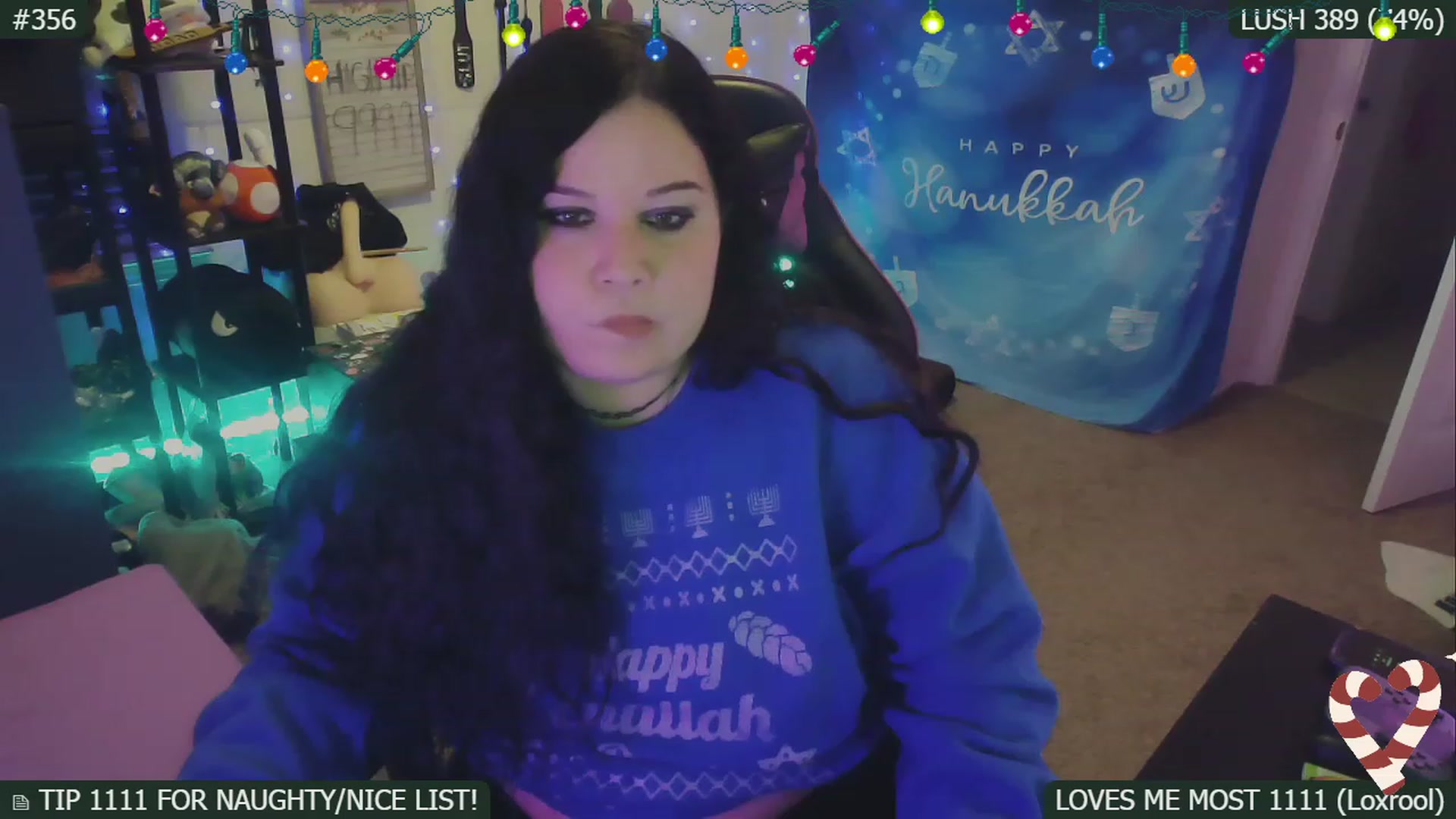 Gallery image thumbnail from SassySarah94's myfreecams stream on, 12/18/2022, 05:01 image 15 of 20