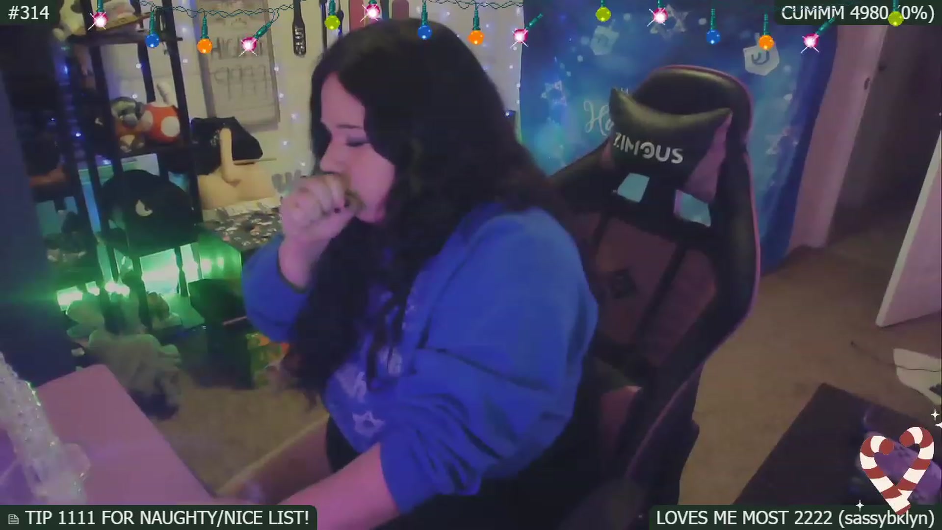 Gallery image thumbnail from SassySarah94's myfreecams stream on, 12/18/2022, 07:11 image 8 of 20