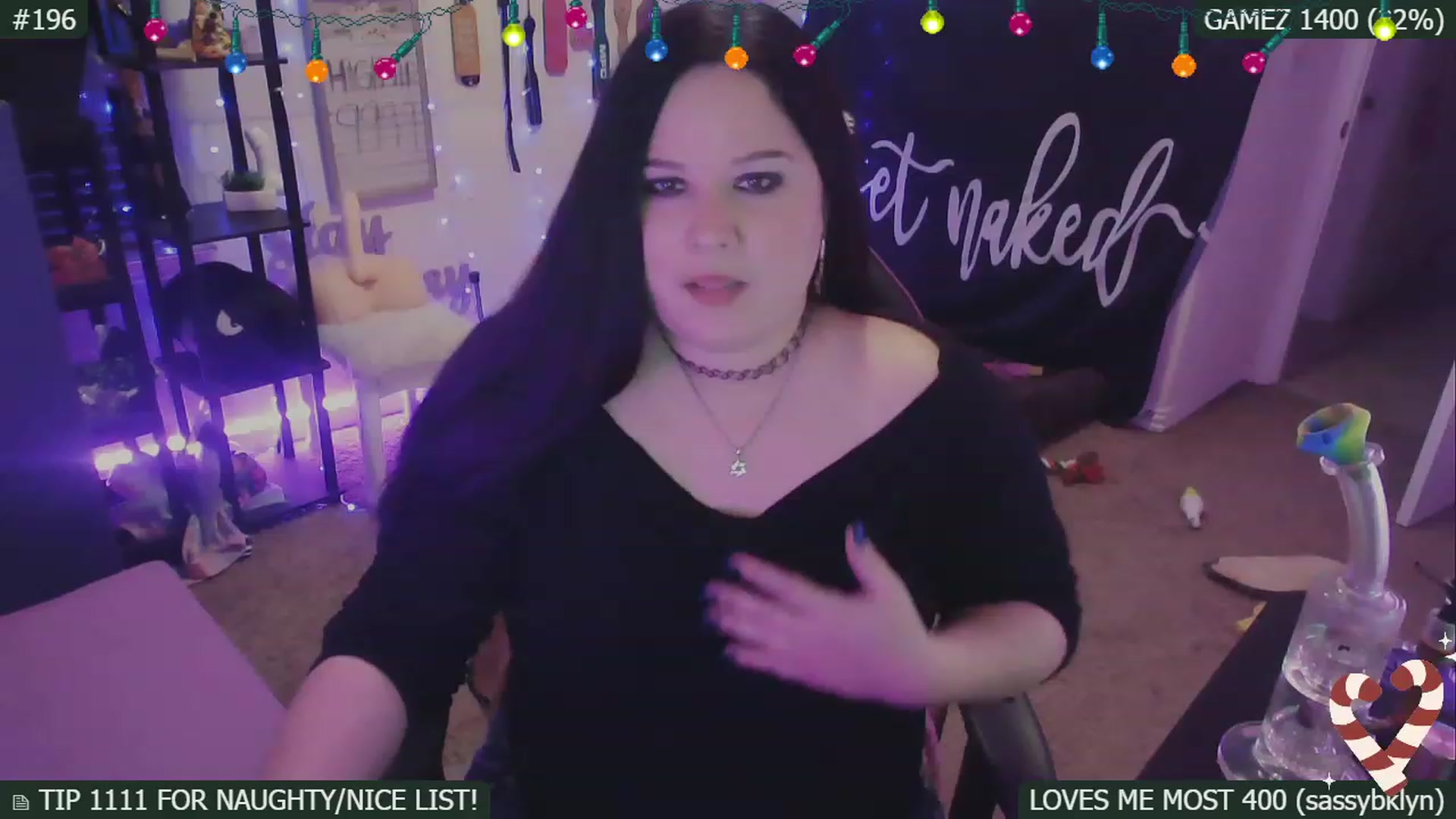 Gallery image thumbnail from SassySarah94's myfreecams stream on, 12/28/2022, 05:40 image 4 of 20