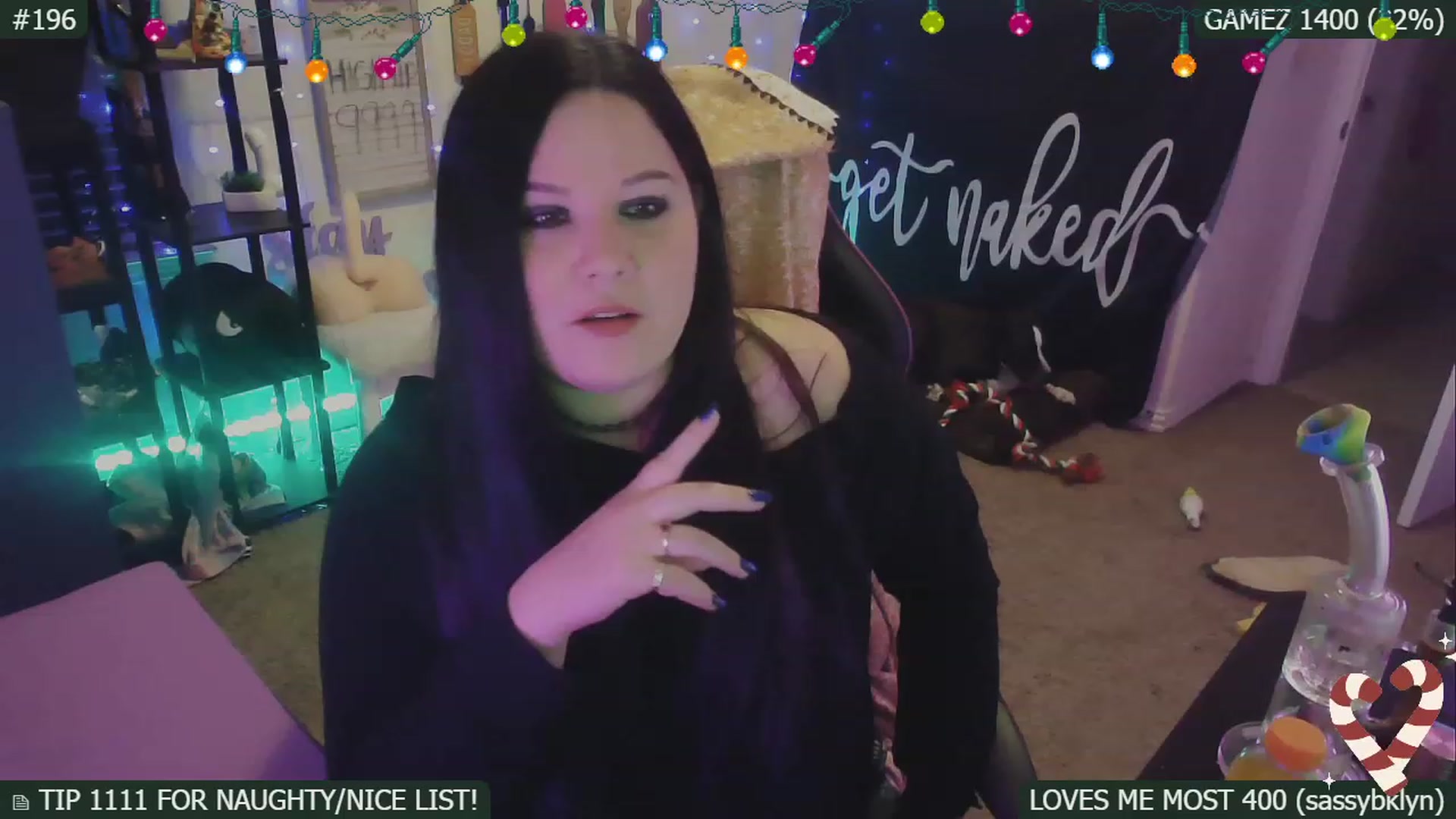 Gallery image thumbnail from SassySarah94's myfreecams stream on, 12/28/2022, 05:40 image 3 of 20