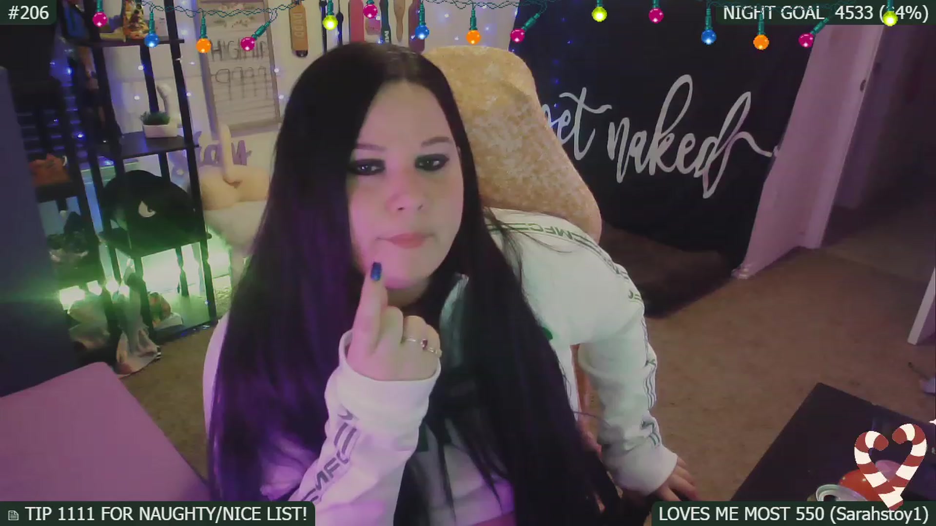 Gallery image thumbnail from SassySarah94's myfreecams stream on, 12/29/2022, 06:06 image 15 of 20