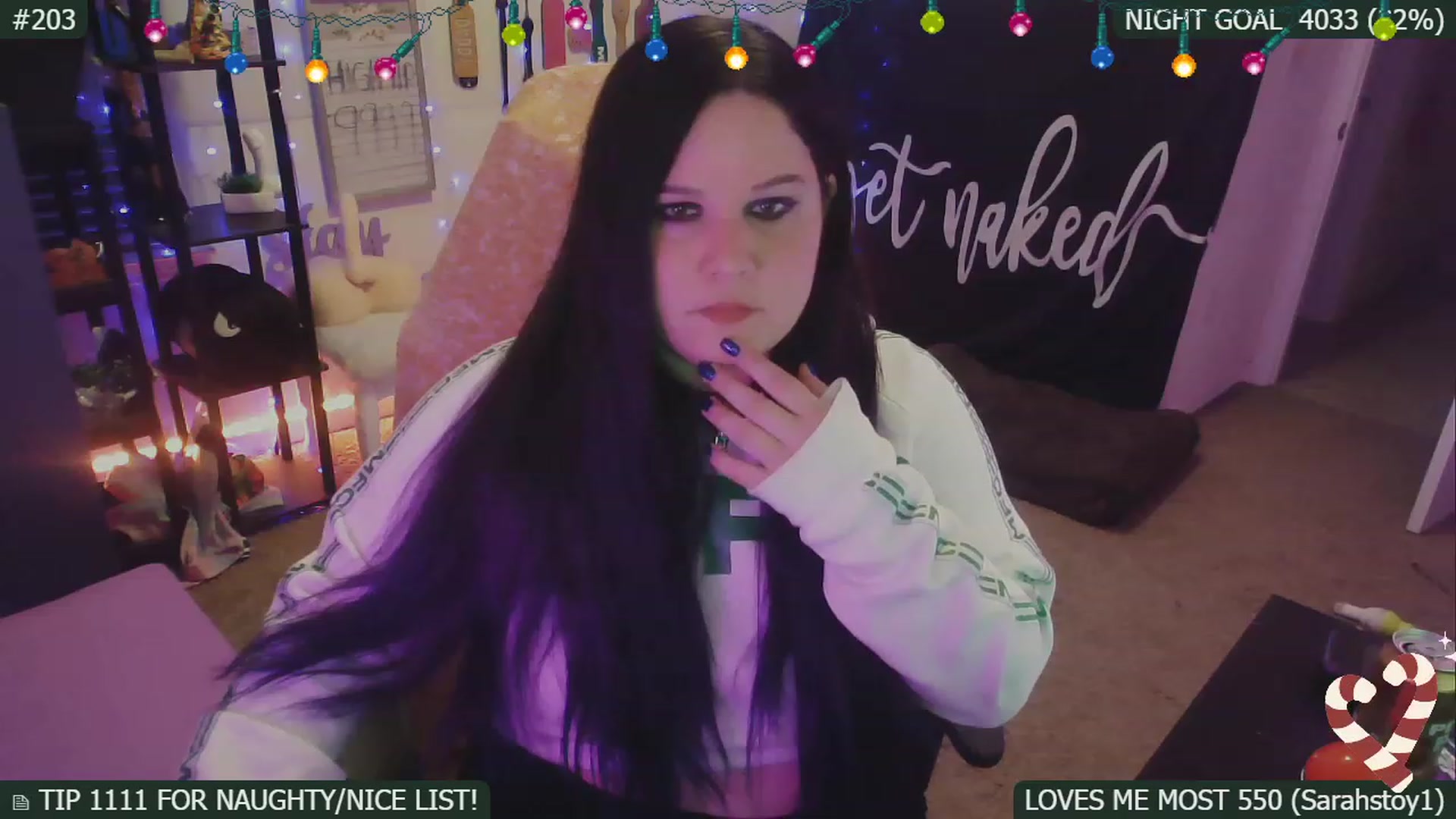 Gallery image thumbnail from SassySarah94's myfreecams stream on, 12/29/2022, 07:38 image 6 of 20