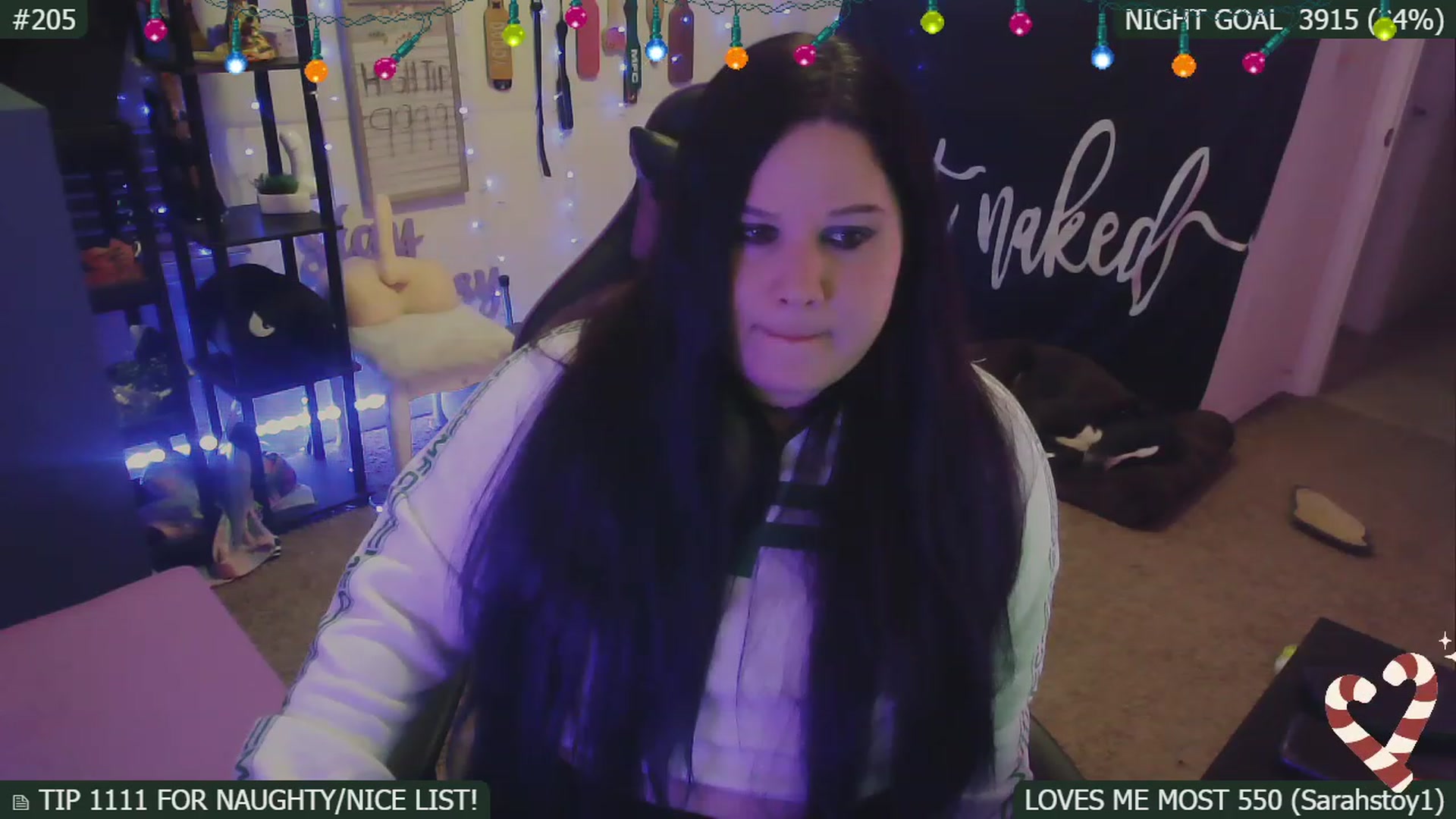 Gallery image thumbnail from SassySarah94's myfreecams stream on, 12/29/2022, 07:38 image 20 of 20