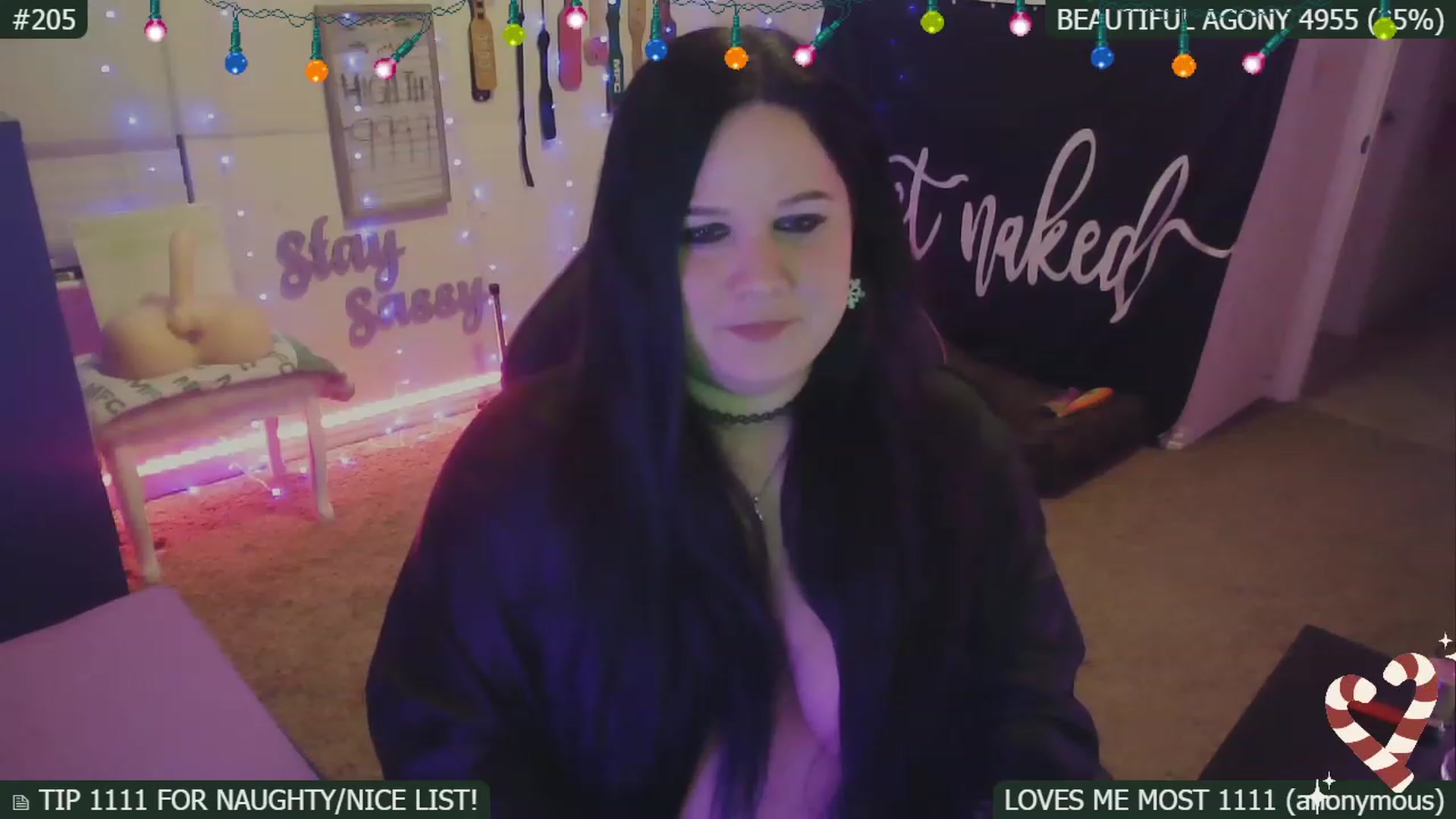 Gallery image thumbnail from SassySarah94's myfreecams stream on, 12/30/2022, 06:04 image 12 of 20