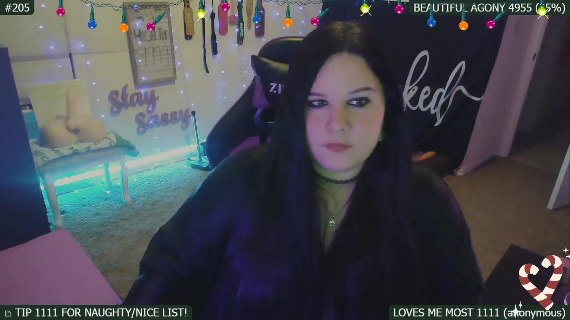 Gallery image thumbnail from SassySarah94's myfreecams stream on, 12/30/2022, 06:04 image 17 of 20