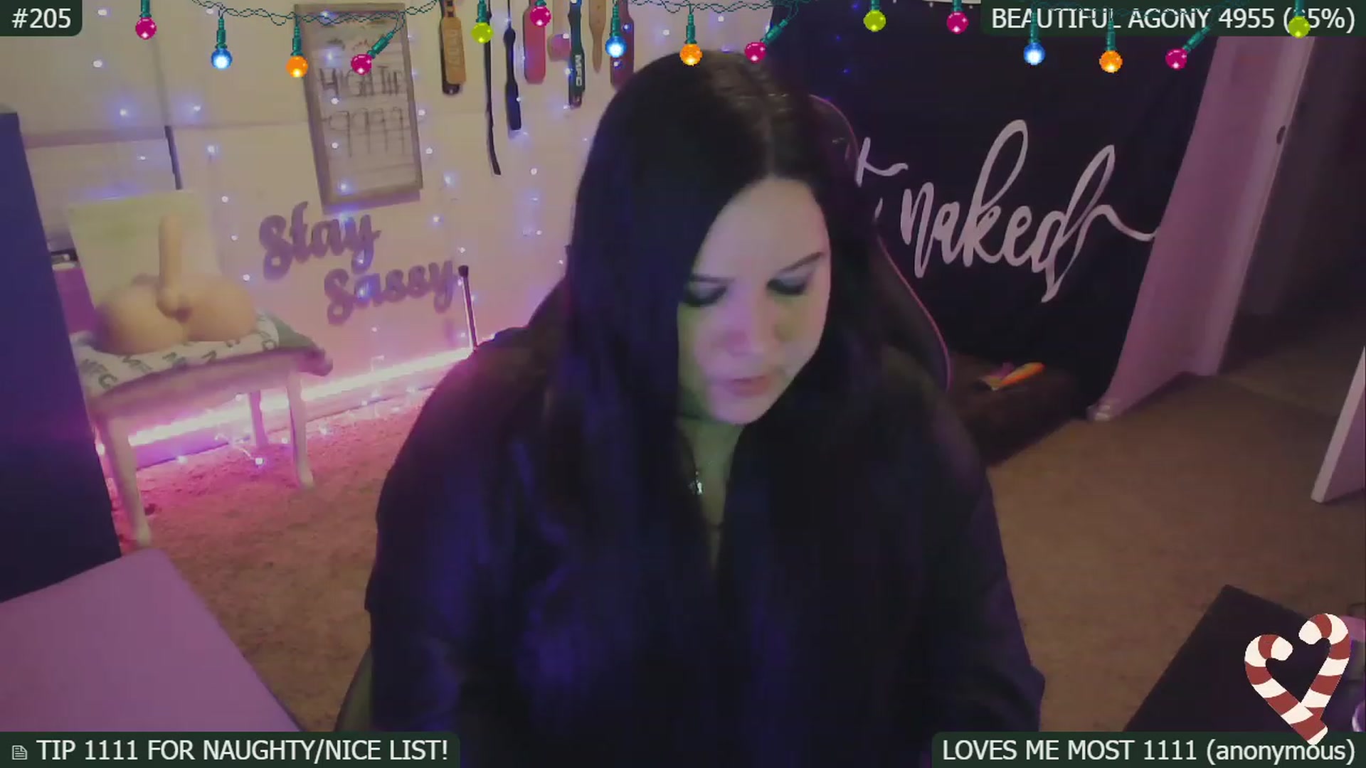 Gallery image thumbnail from SassySarah94's myfreecams stream on, 12/30/2022, 06:04 image 15 of 20