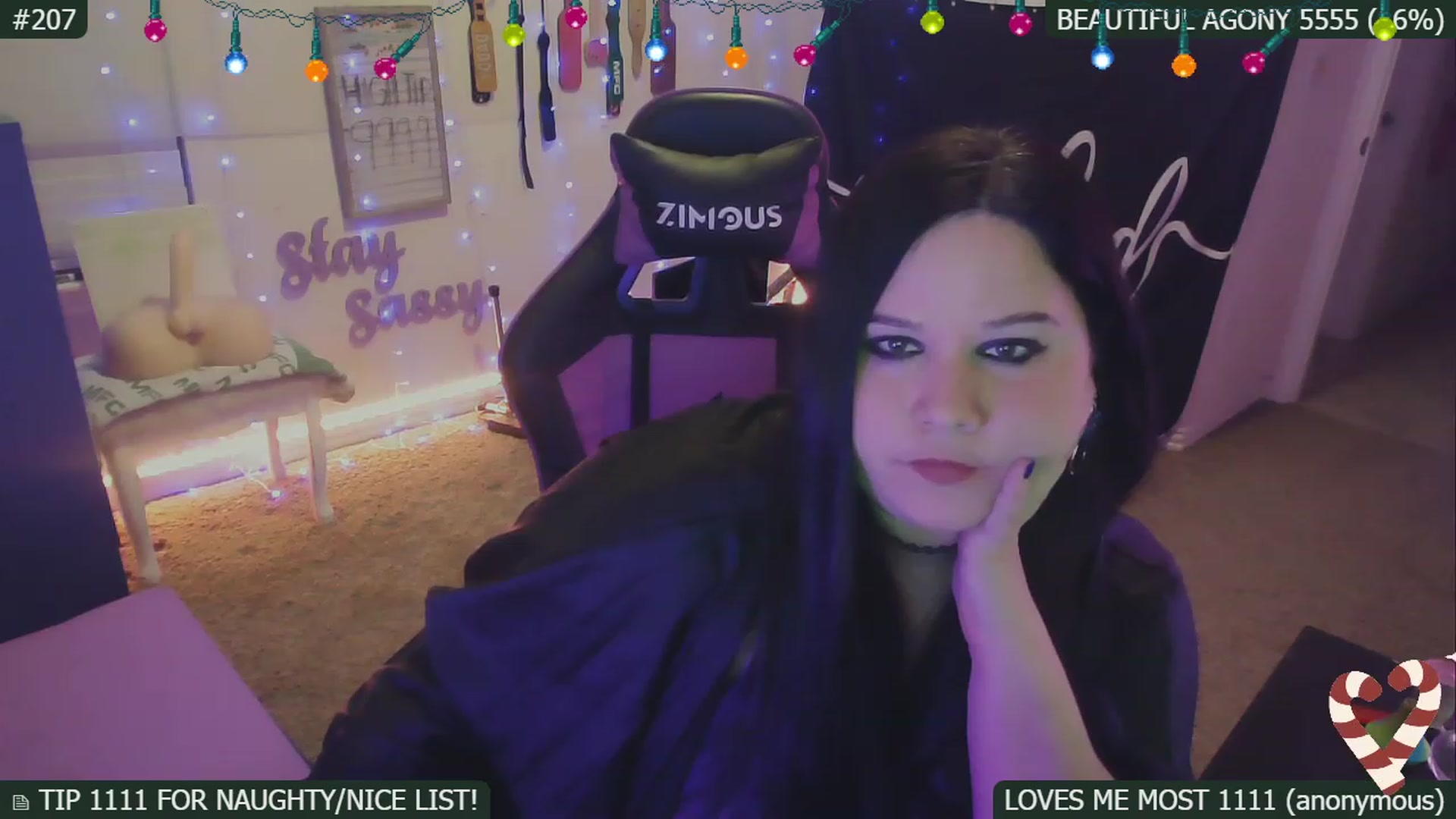 Gallery image thumbnail from SassySarah94's myfreecams stream on, 12/30/2022, 06:04 image 3 of 20