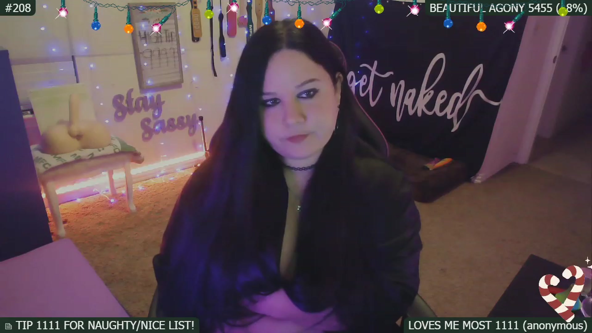 Gallery image thumbnail from SassySarah94's myfreecams stream on, 12/30/2022, 06:04 image 6 of 20