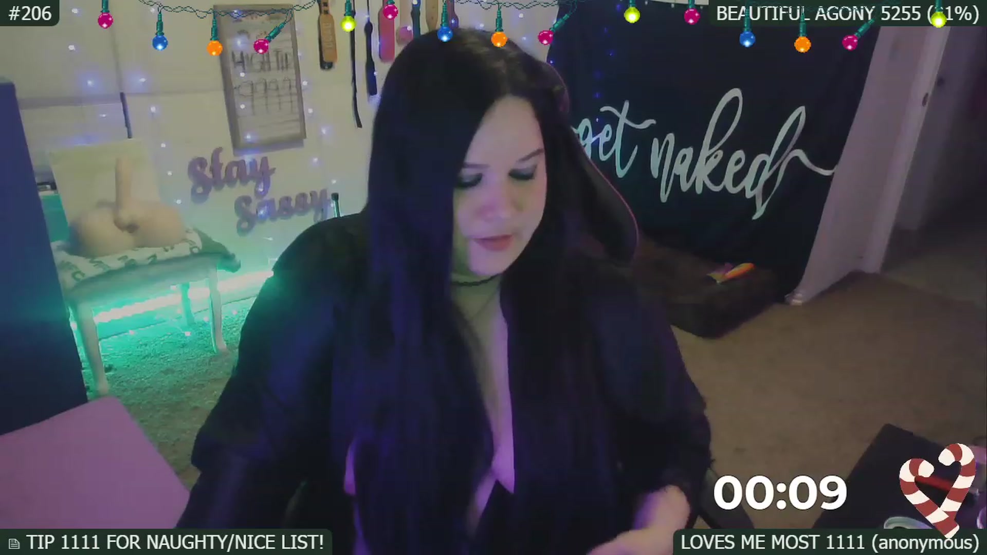 Gallery image thumbnail from SassySarah94's myfreecams stream on, 12/30/2022, 06:04 image 10 of 20
