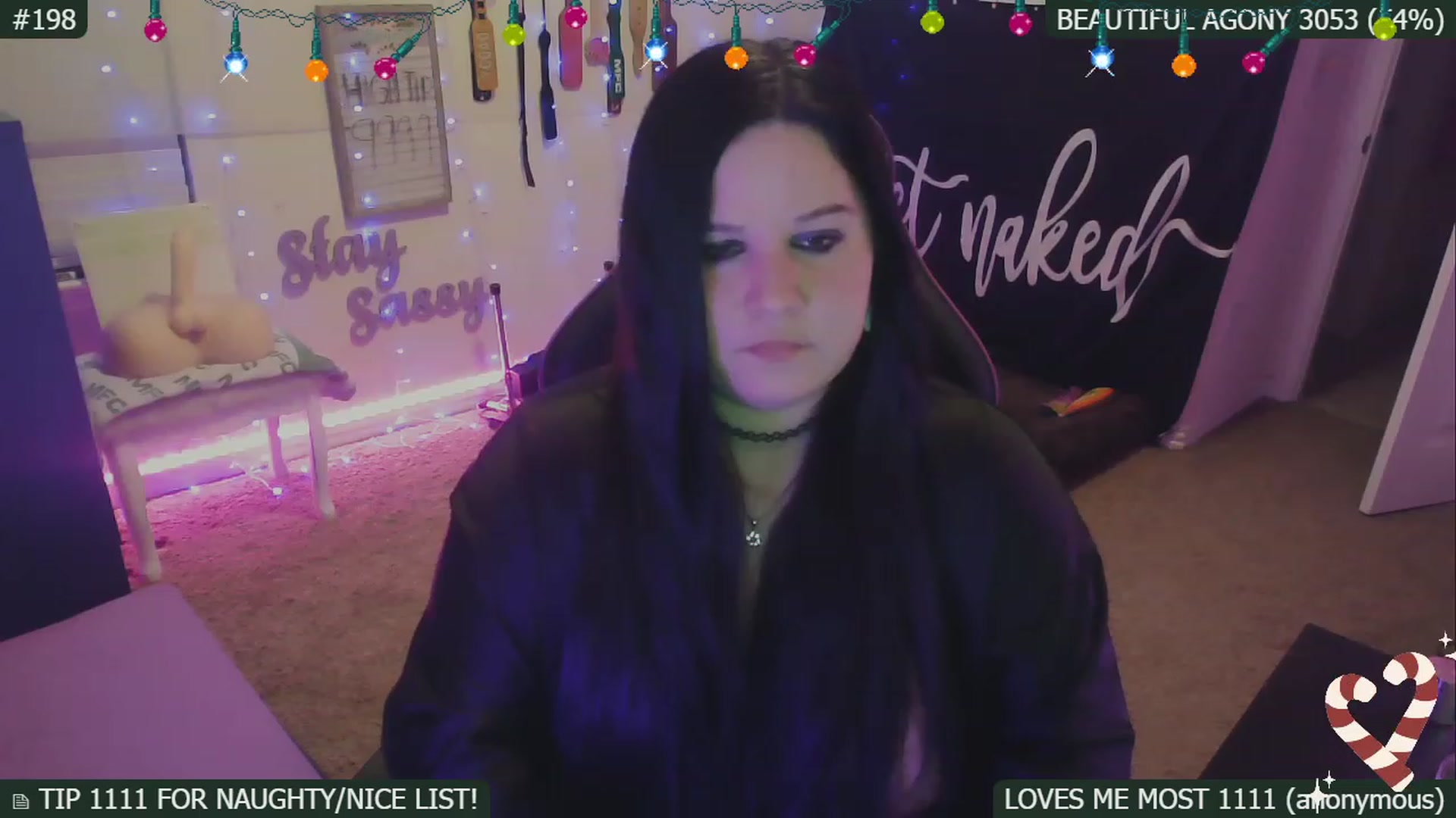 Gallery image thumbnail from SassySarah94's myfreecams stream on, 12/30/2022, 07:32 image 17 of 20