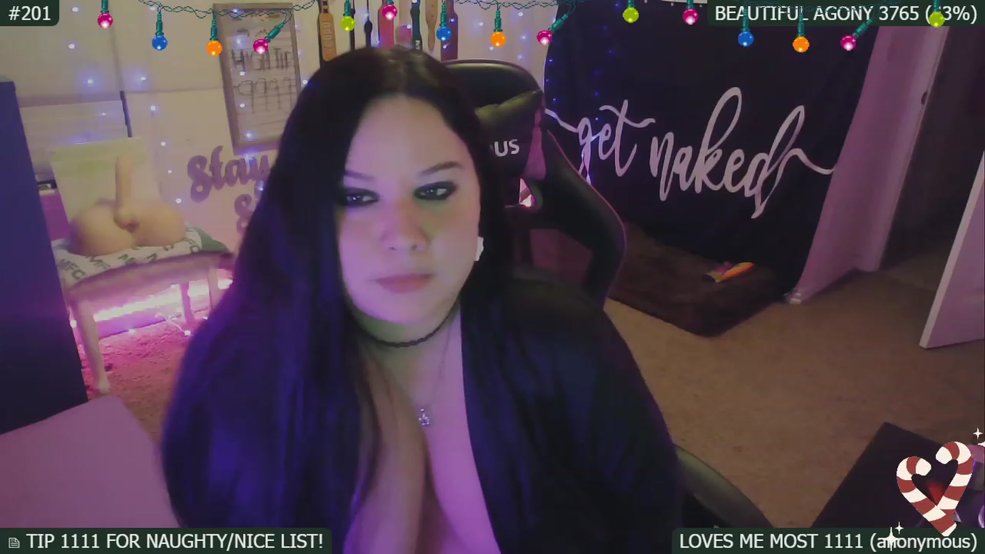Gallery image thumbnail from SassySarah94's myfreecams stream on, 12/30/2022, 07:32 image 6 of 20