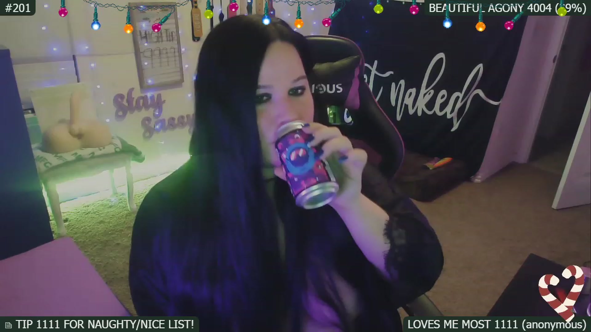 Gallery image thumbnail from SassySarah94's myfreecams stream on, 12/30/2022, 07:32 image 2 of 20