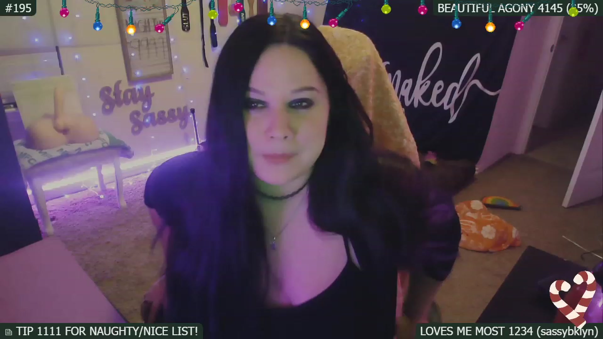 Gallery image thumbnail from SassySarah94's myfreecams stream on, 12/31/2022, 06:25 image 8 of 20