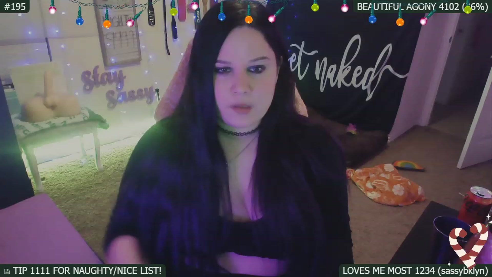 Gallery image thumbnail from SassySarah94's myfreecams stream on, 12/31/2022, 06:25 image 12 of 20