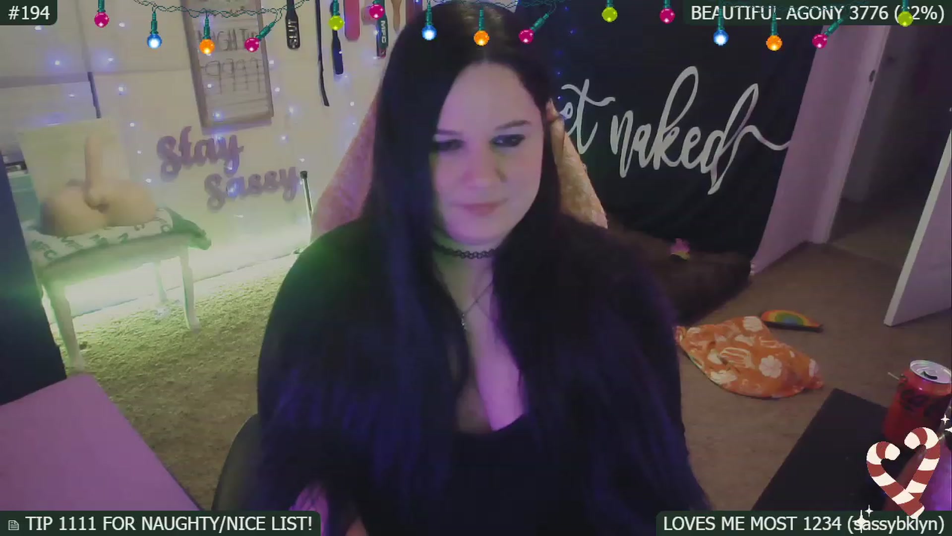 Gallery image thumbnail from SassySarah94's myfreecams stream on, 12/31/2022, 06:25 image 15 of 20