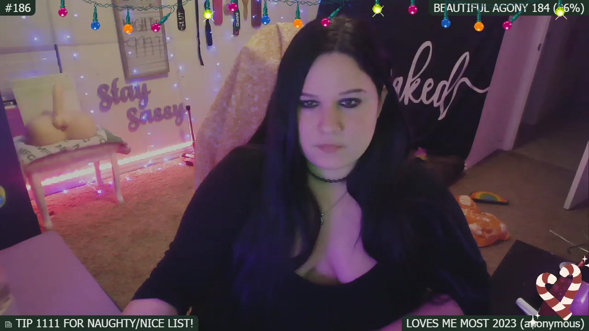 Gallery image thumbnail from SassySarah94's myfreecams stream on, 12/31/2022, 07:21 image 11 of 20