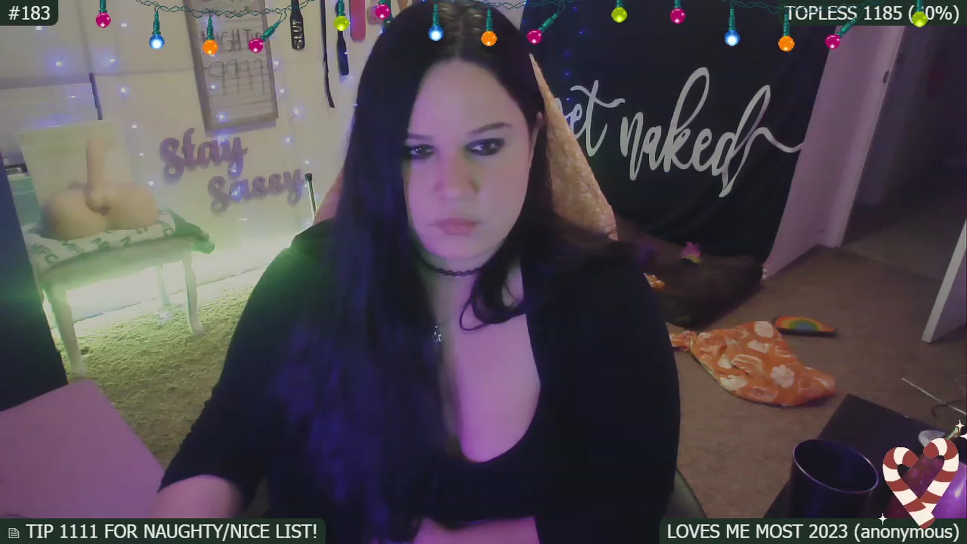 Gallery image thumbnail from SassySarah94's myfreecams stream on, 12/31/2022, 07:21 image 18 of 20