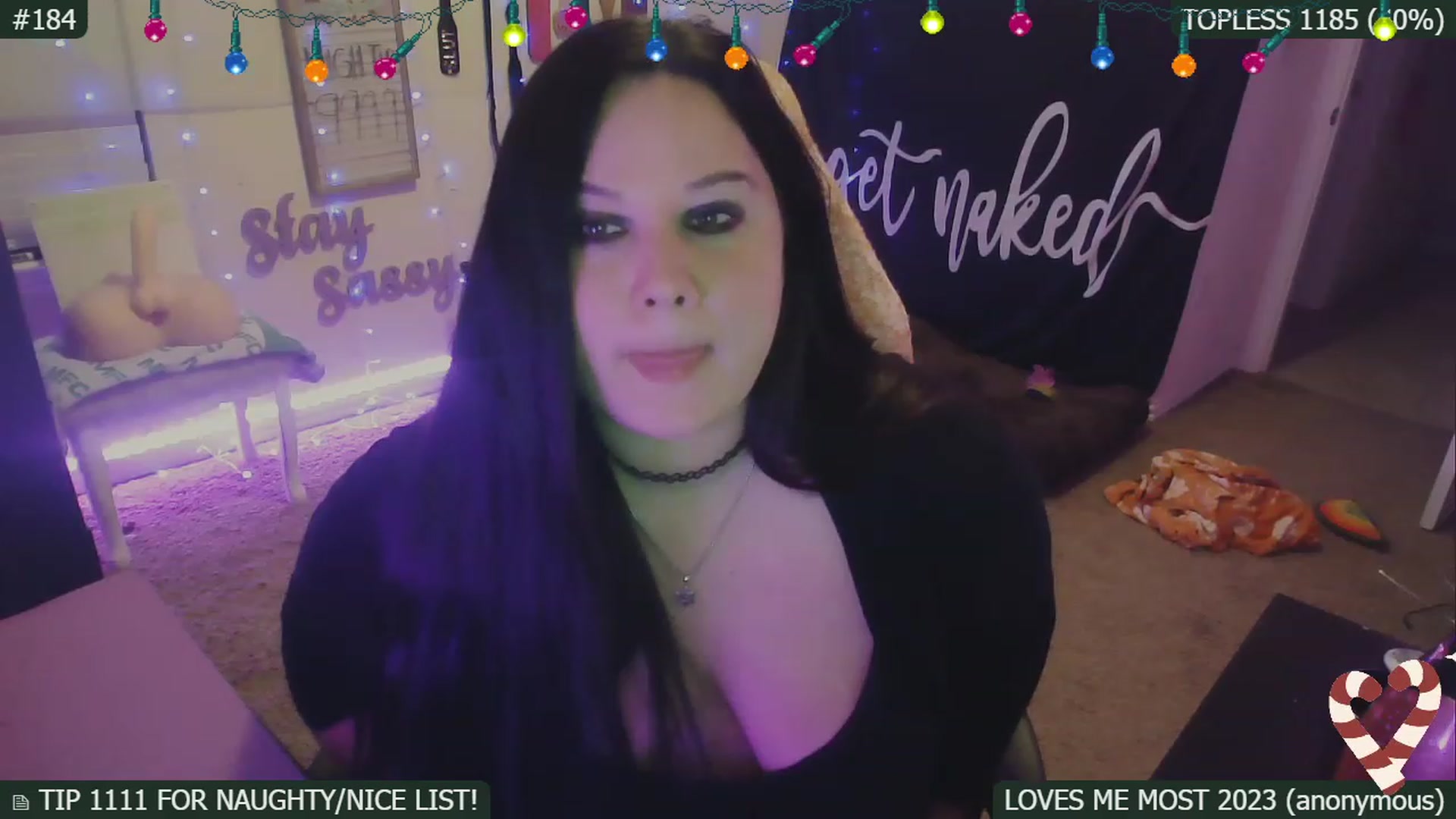 Gallery image thumbnail from SassySarah94's myfreecams stream on, 12/31/2022, 08:31 image 17 of 20