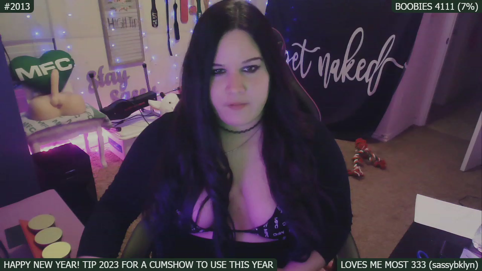 Gallery image thumbnail from SassySarah94's myfreecams stream on, 01/07/2023, 07:30 image 2 of 20