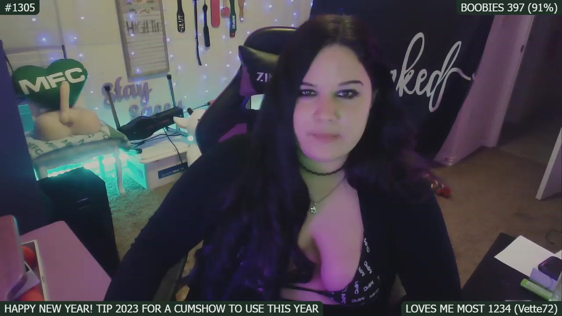 Gallery image thumbnail from SassySarah94's myfreecams stream on, 01/07/2023, 07:30 image 16 of 20