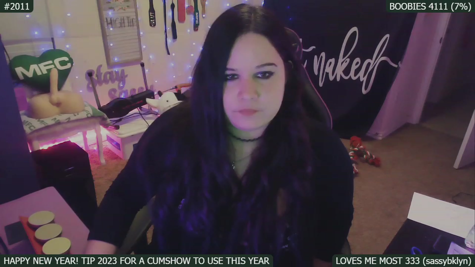 Gallery image thumbnail from SassySarah94's myfreecams stream on, 01/07/2023, 07:30 image 1 of 20