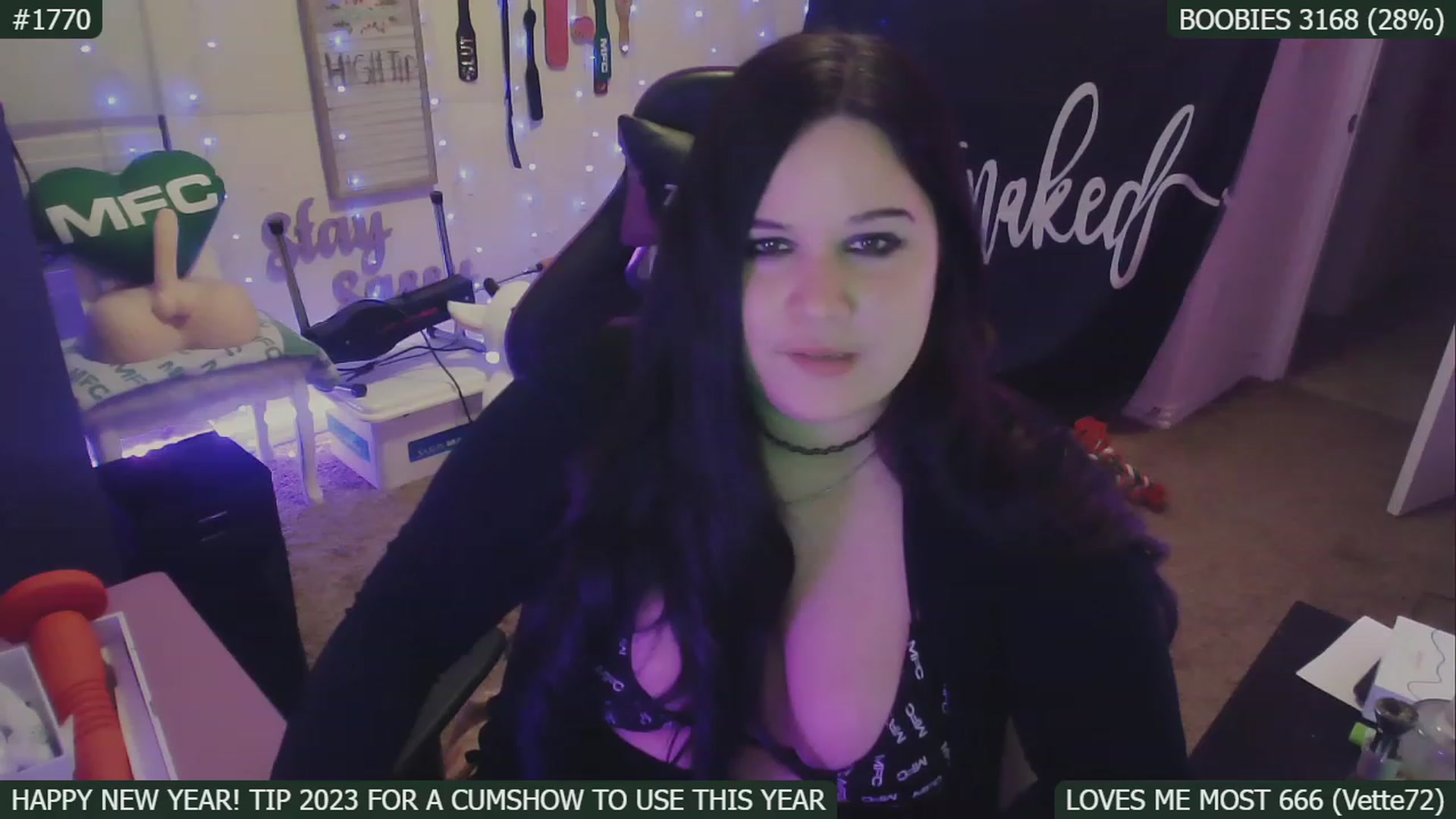 Gallery image thumbnail from SassySarah94's myfreecams stream on, 01/07/2023, 07:30 image 8 of 20