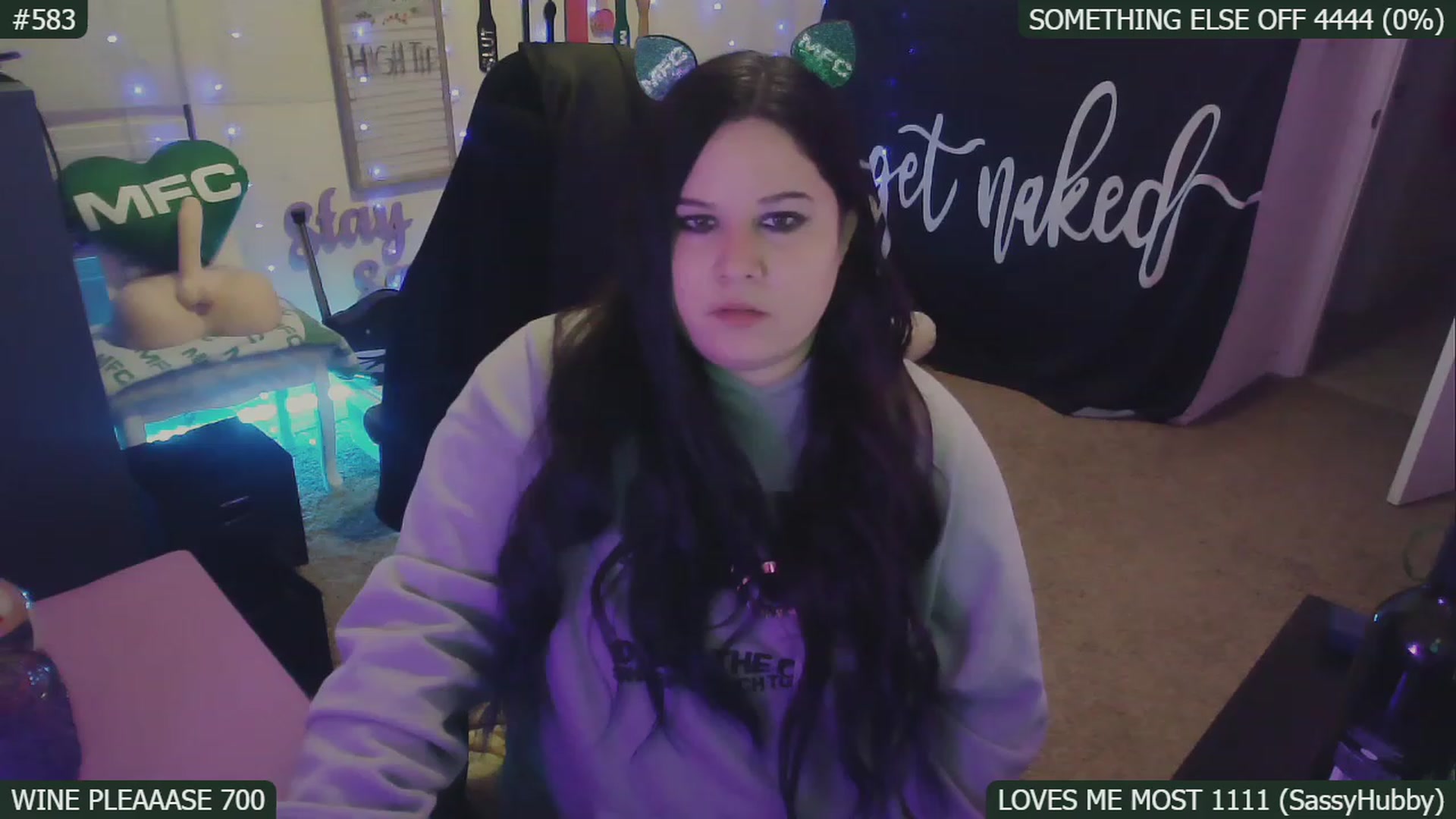 Gallery image thumbnail from SassySarah94's myfreecams stream on, 01/10/2023, 06:46 image 5 of 20