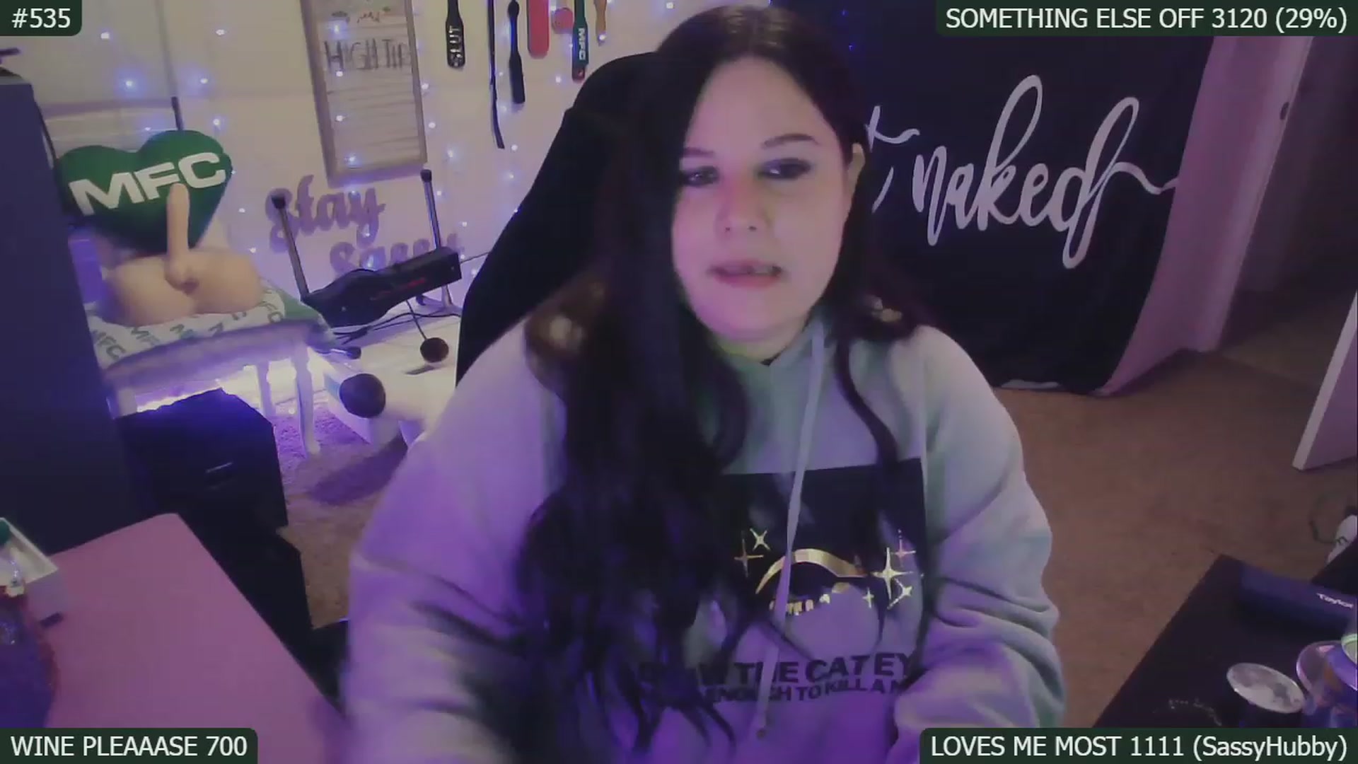 Gallery image thumbnail from SassySarah94's myfreecams stream on, 01/10/2023, 06:46 image 16 of 20