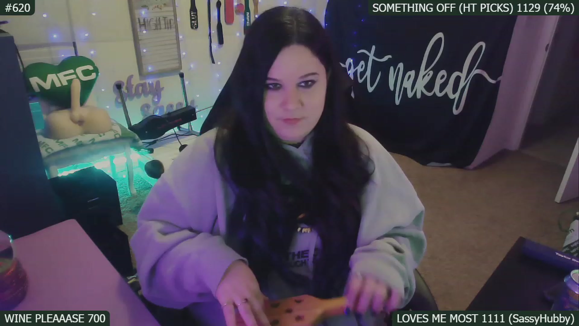 Gallery image thumbnail from SassySarah94's myfreecams stream on, 01/10/2023, 06:46 image 2 of 20