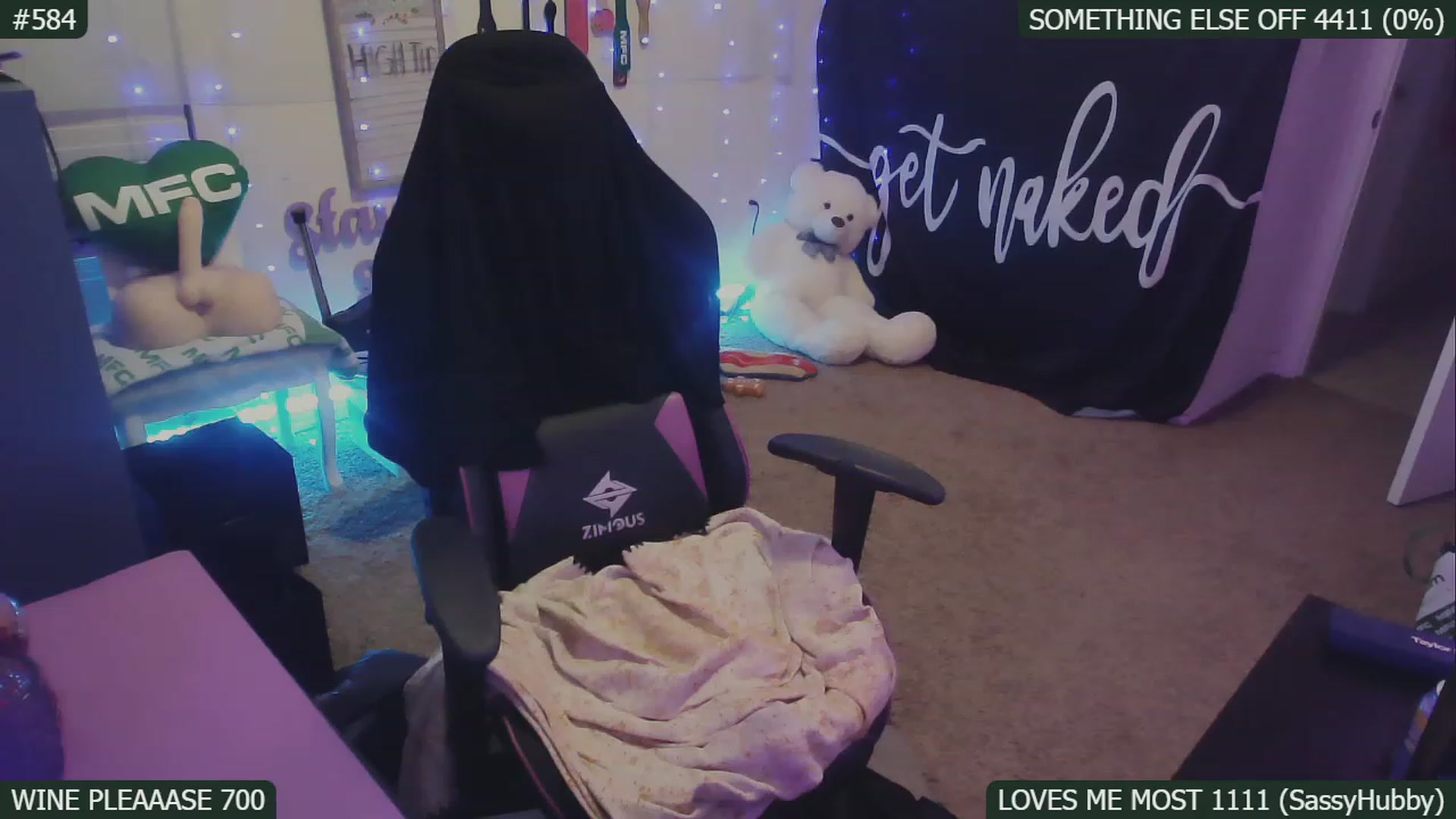 Gallery image thumbnail from SassySarah94's myfreecams stream on, 01/10/2023, 06:46 image 9 of 20